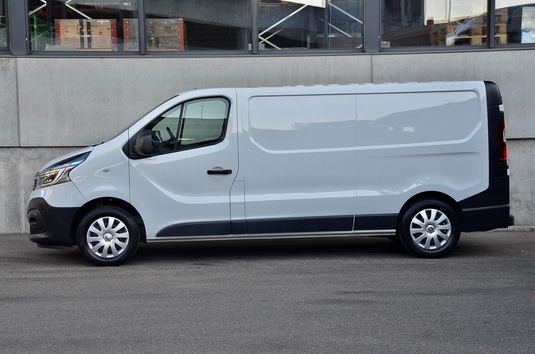 RENAULT Trafic 2.0 ENERGY dCi 120 Business L2H1 3.0 t 4d