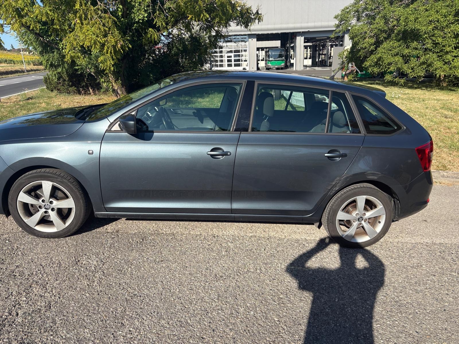 SKODA Rapid Spaceback 1.4 TSI Elegance DSG-image-2