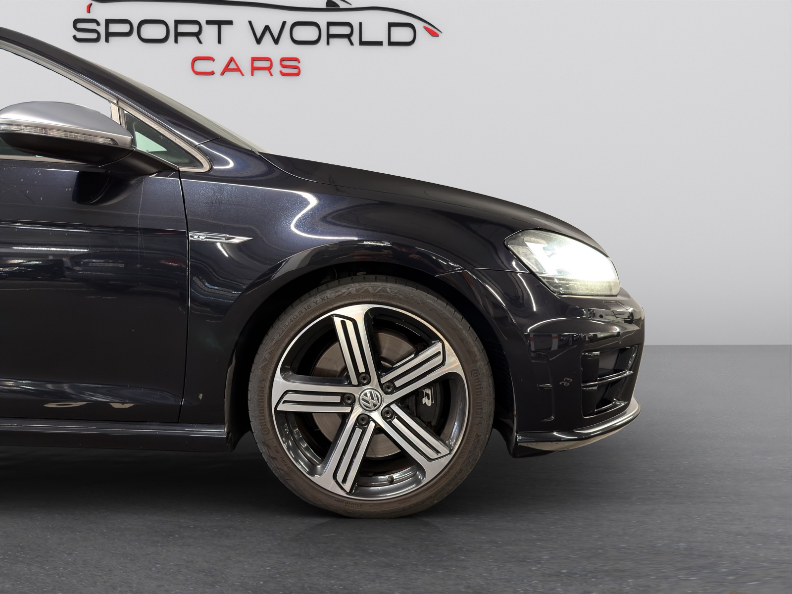 VW Golf 2.0 TSI R 4Motion DSG-image-27