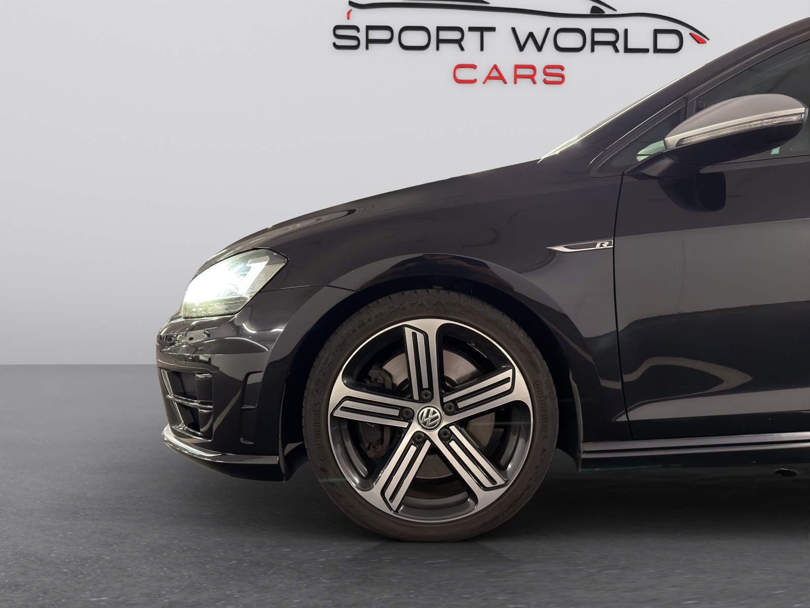 VW Golf 2.0 TSI R 4Motion DSG-image-24
