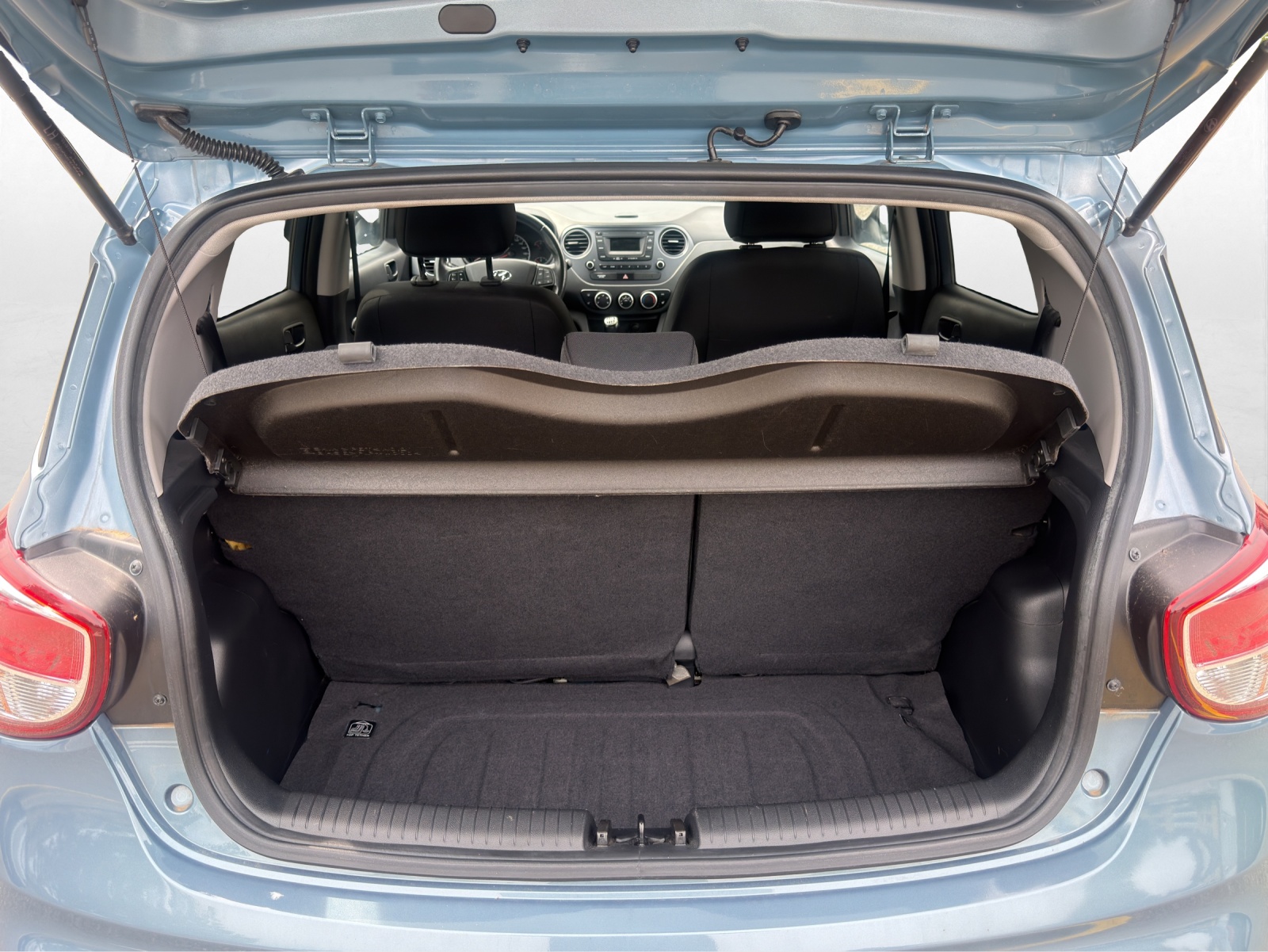 HYUNDAI i10 1.0 Amplia-image-16
