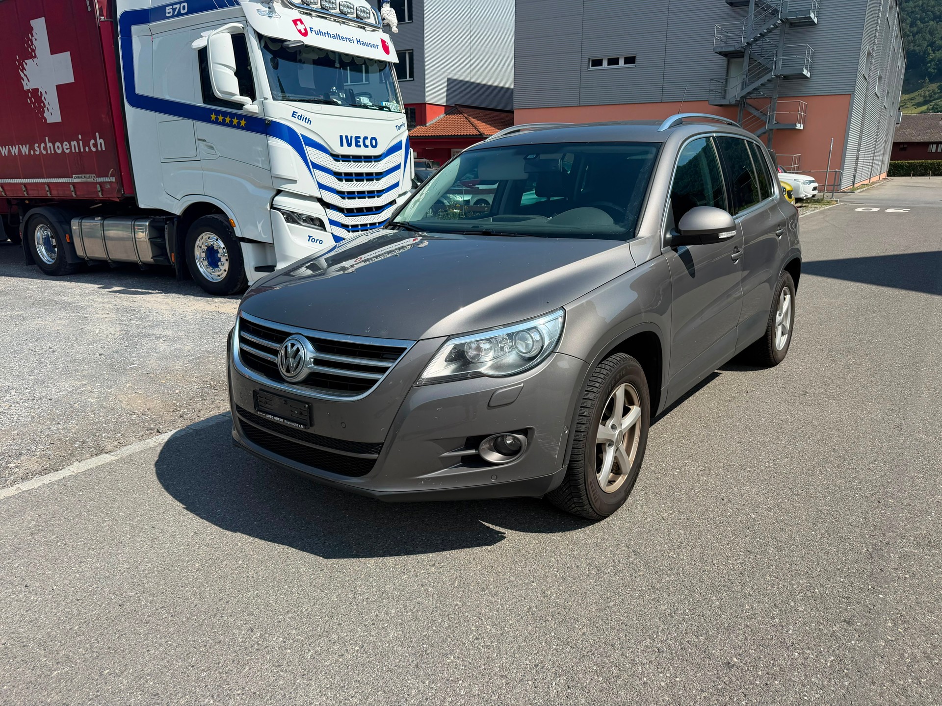 VW Tiguan 2.0 TDI Trend&Fun-showroom-element-1