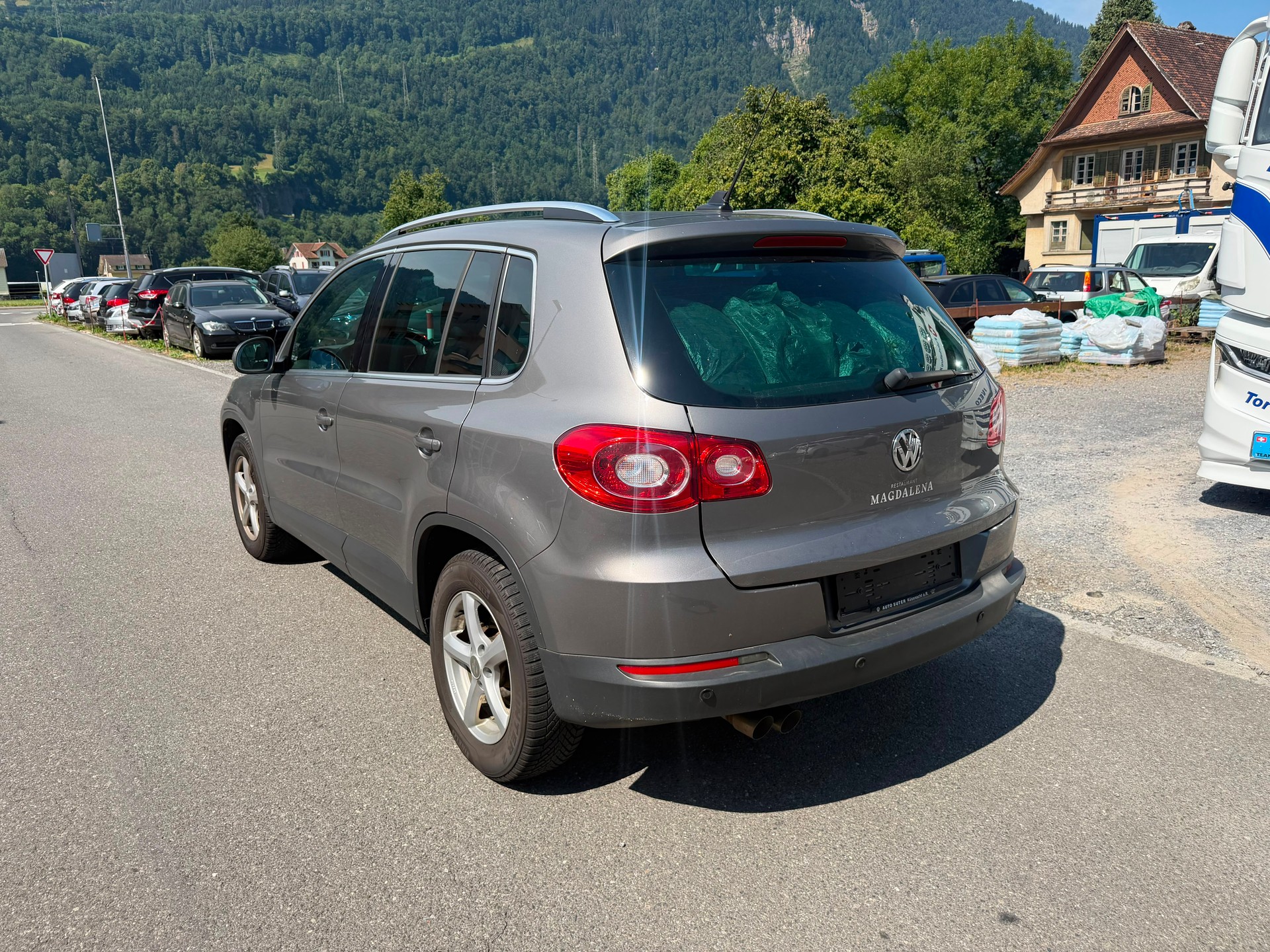 VW Tiguan 2.0 TDI Trend&Fun-showroom-element-2