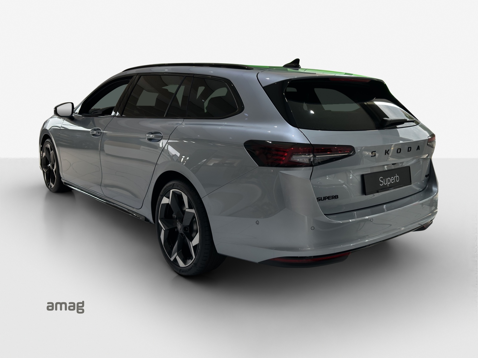SKODA Superb Combi 2.0 TSI Sportline 4x4 DSG-showroom-element-2