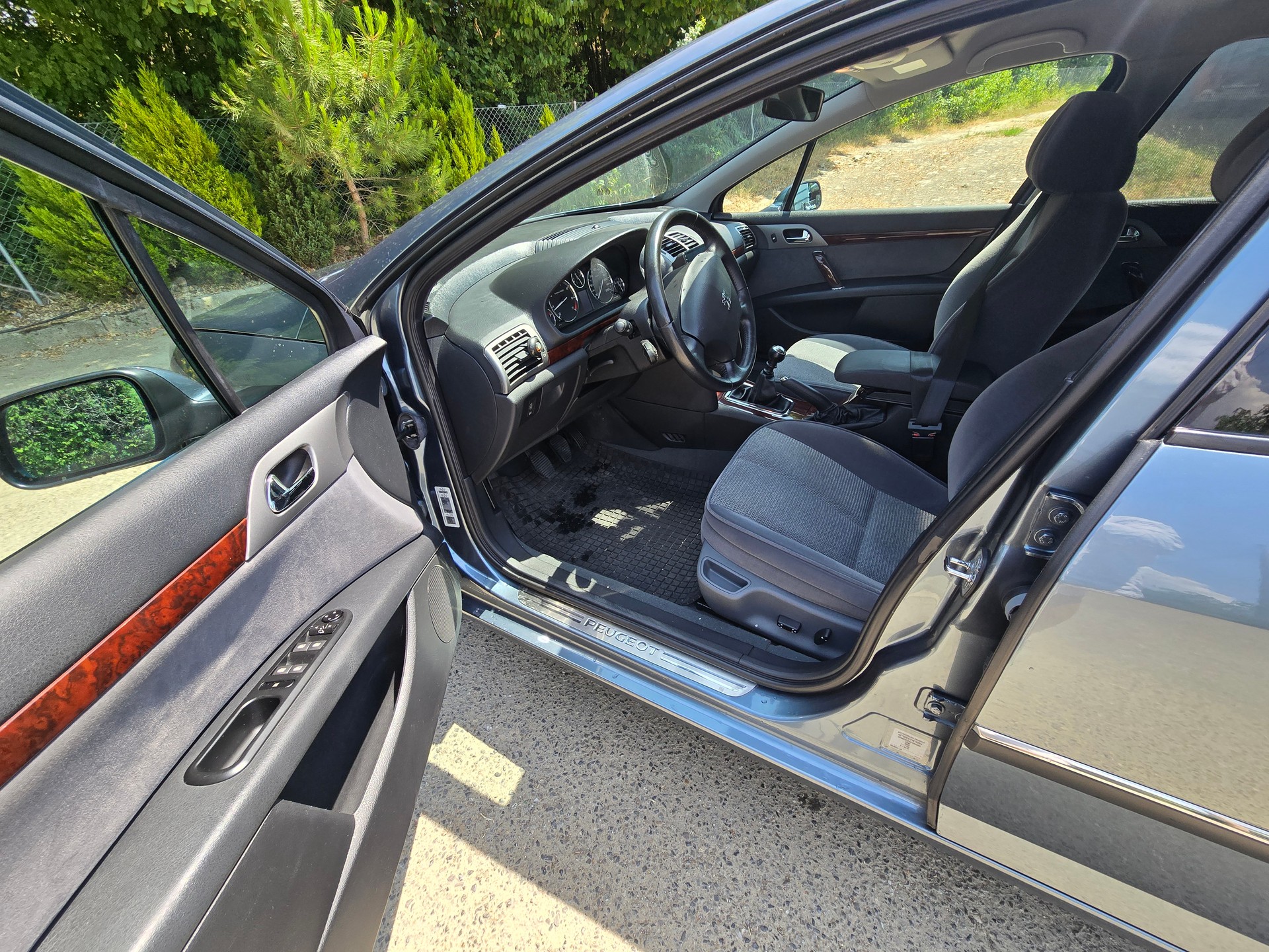 PEUGEOT 407 2.2 ST Executive-image-2