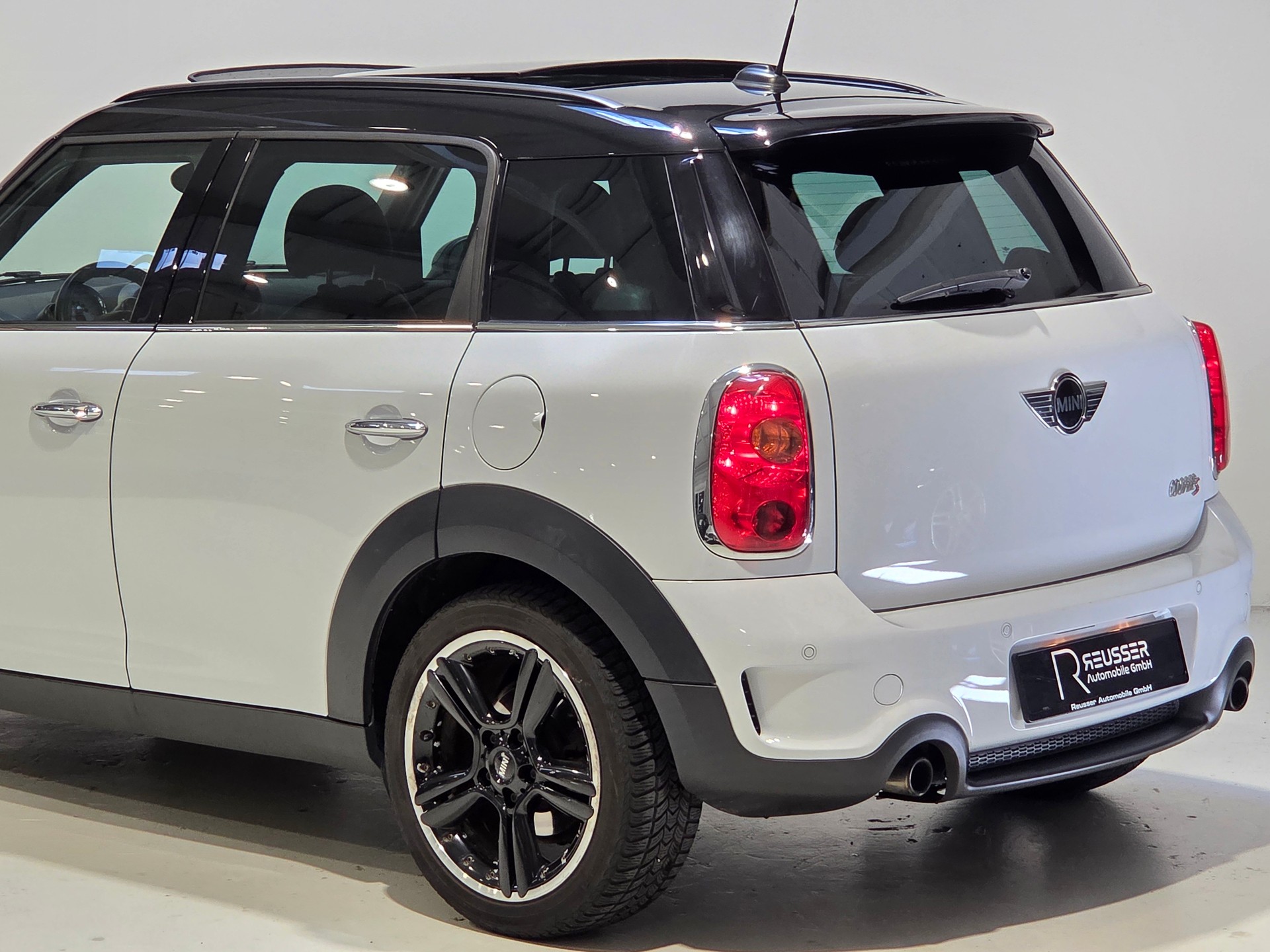 MINI Countryman Cooper S ALL4-showroom-element-3