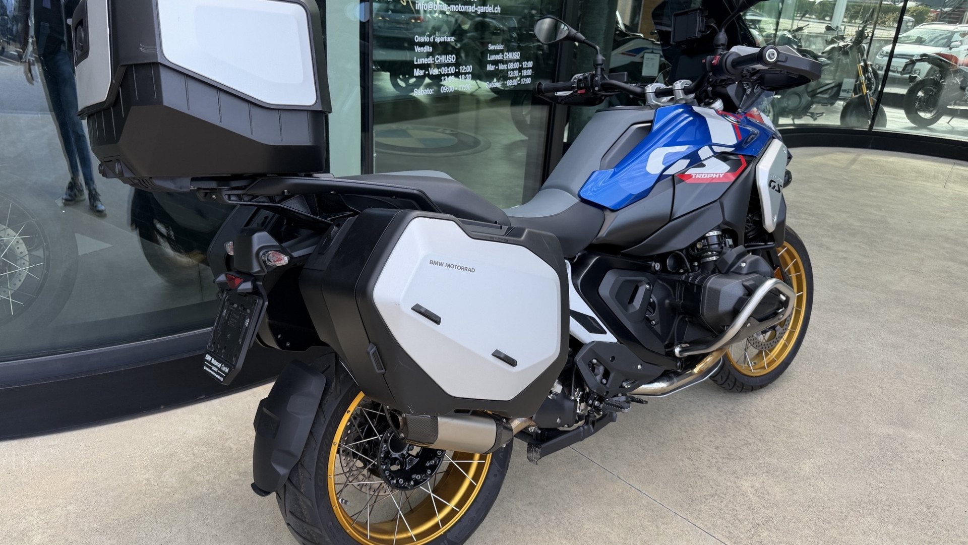 BMW R 1300 GS Trophy-image-1