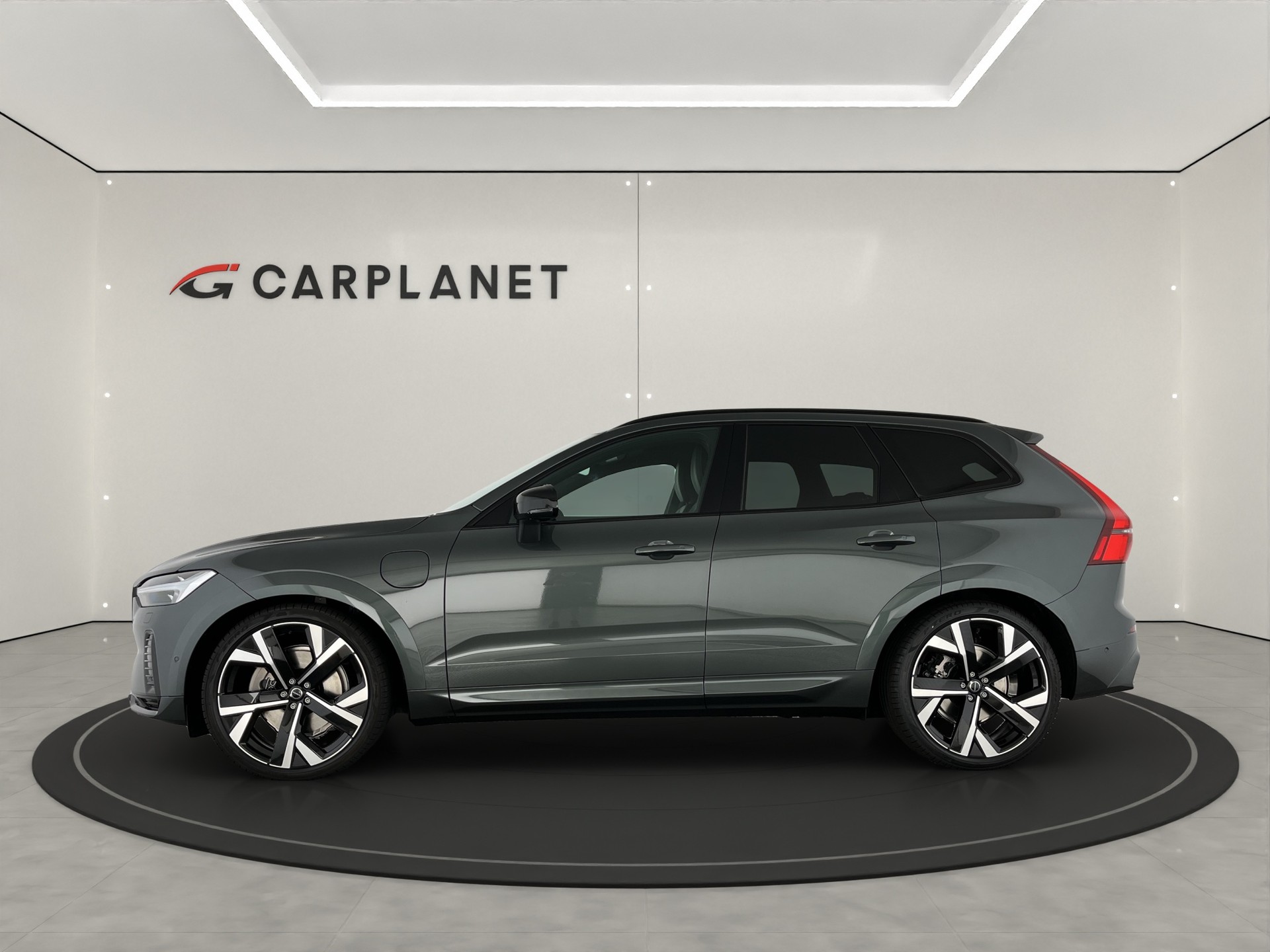 VOLVO XC60 2.0 T8 TE Ultra Dark eAWD-showroom-element-2