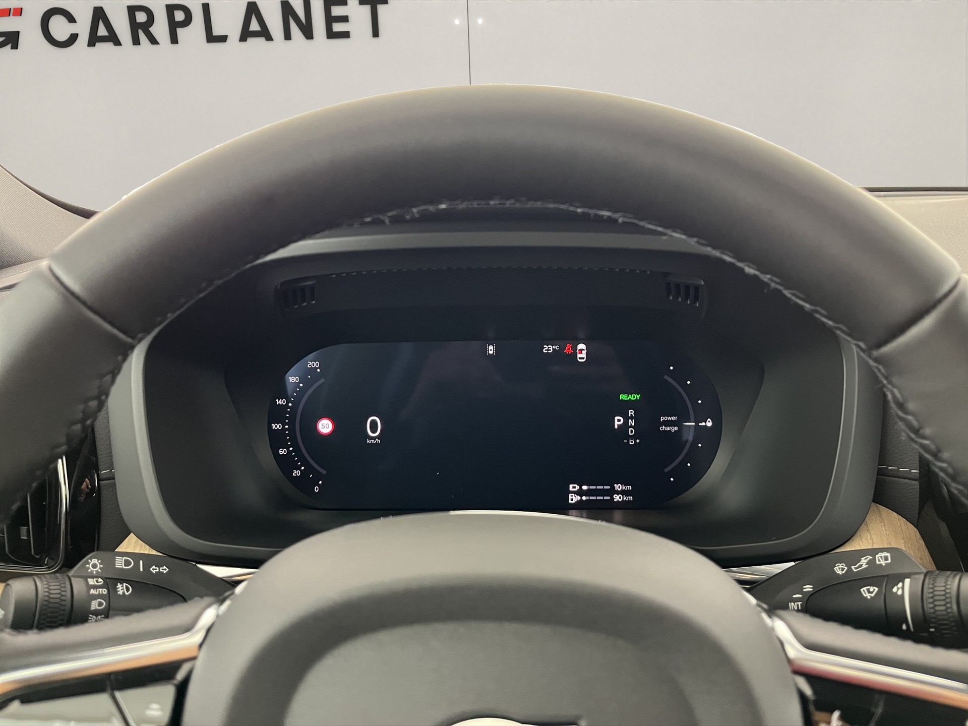 VOLVO XC60 2.0 T8 TE Ultra Dark eAWD-image-15
