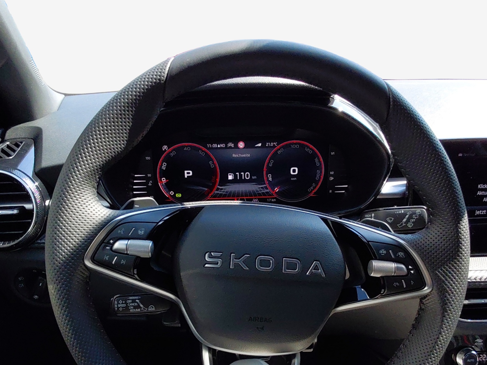 SKODA Fabia 1.5 TSI Motorsport DSG-image-9