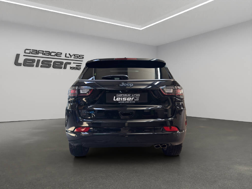 JEEP Compass 1.3 S 4xe-showroom-element-3