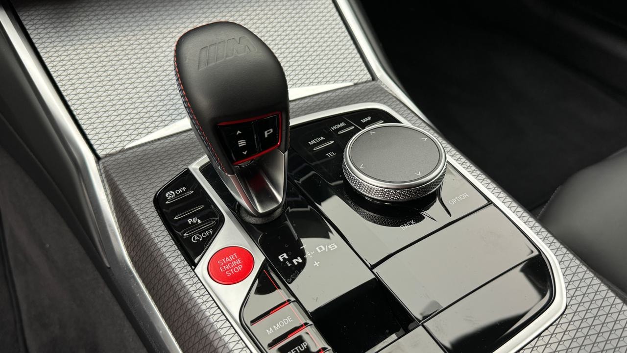 BMW M3 Touring xDrive Competition M-image-10