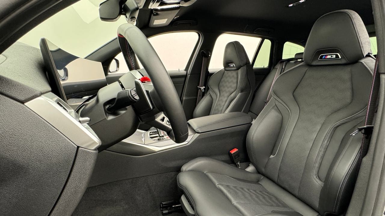 BMW M3 Touring xDrive Competition M-image-4
