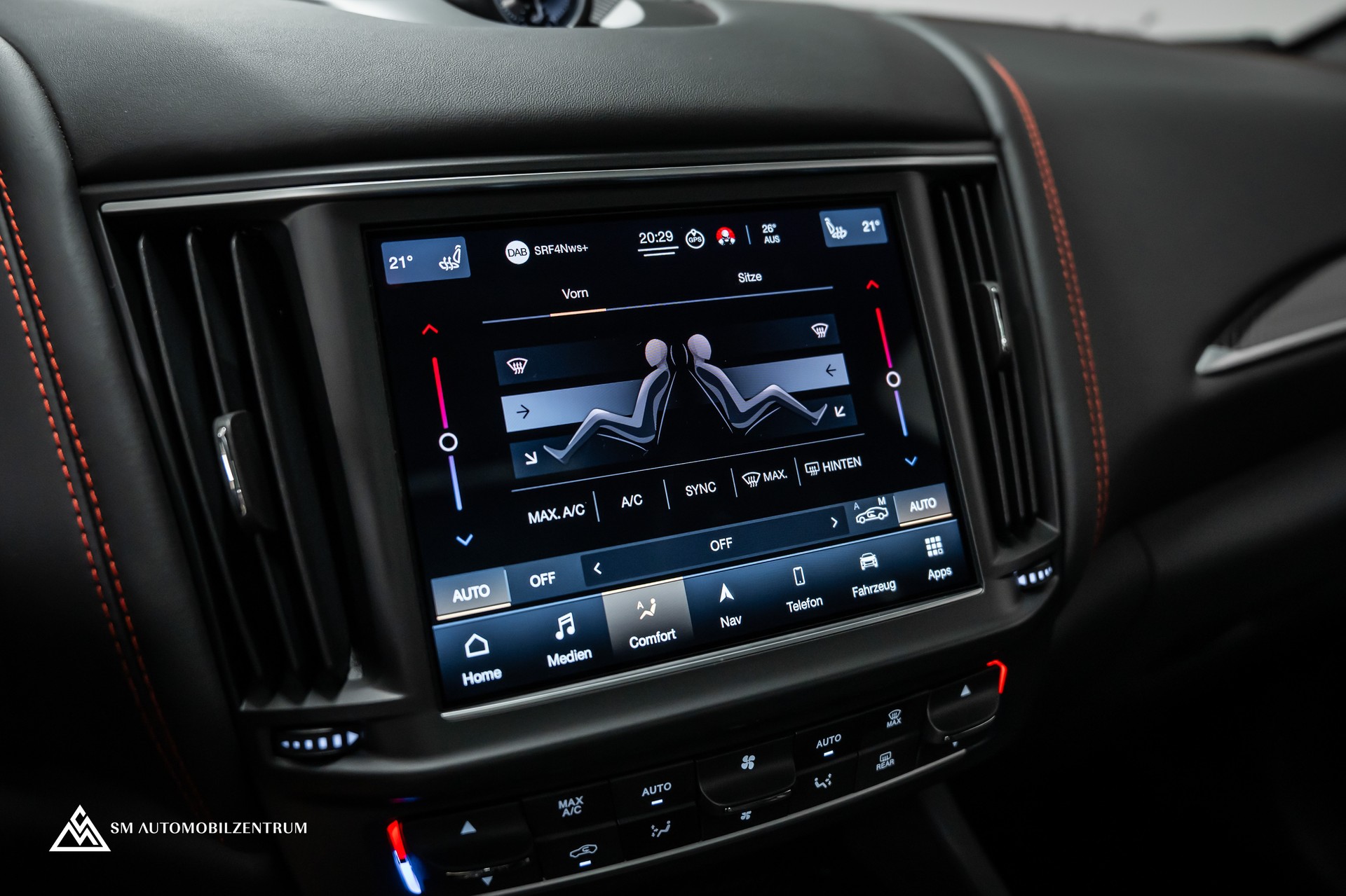 MASERATI Levante 3.8 V8 Trofeo / Maserati Garantie / Carbon Exterieur & Interieur / Panorama / 360°-image-45