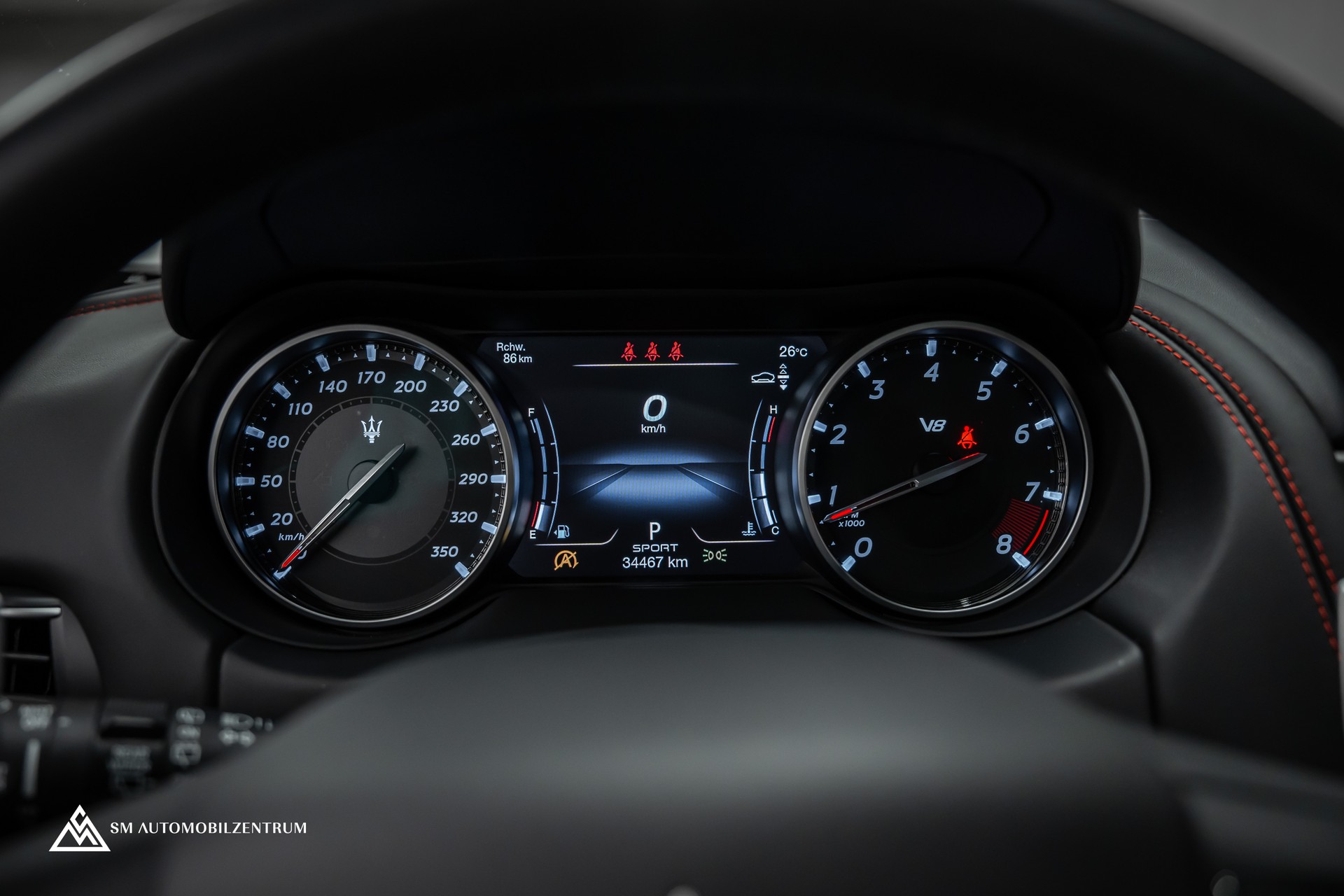 MASERATI Levante 3.8 V8 Trofeo / Maserati Garantie / Carbon Exterieur & Interieur / Panorama / 360°-image-36