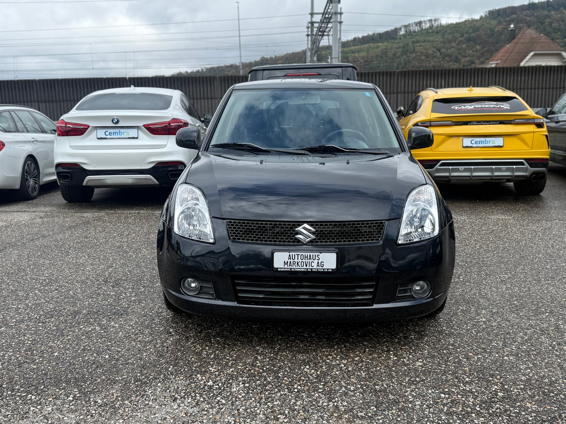 SUZUKI Swift 1.3i 16V GL Top Piz Sulai LE 4x4