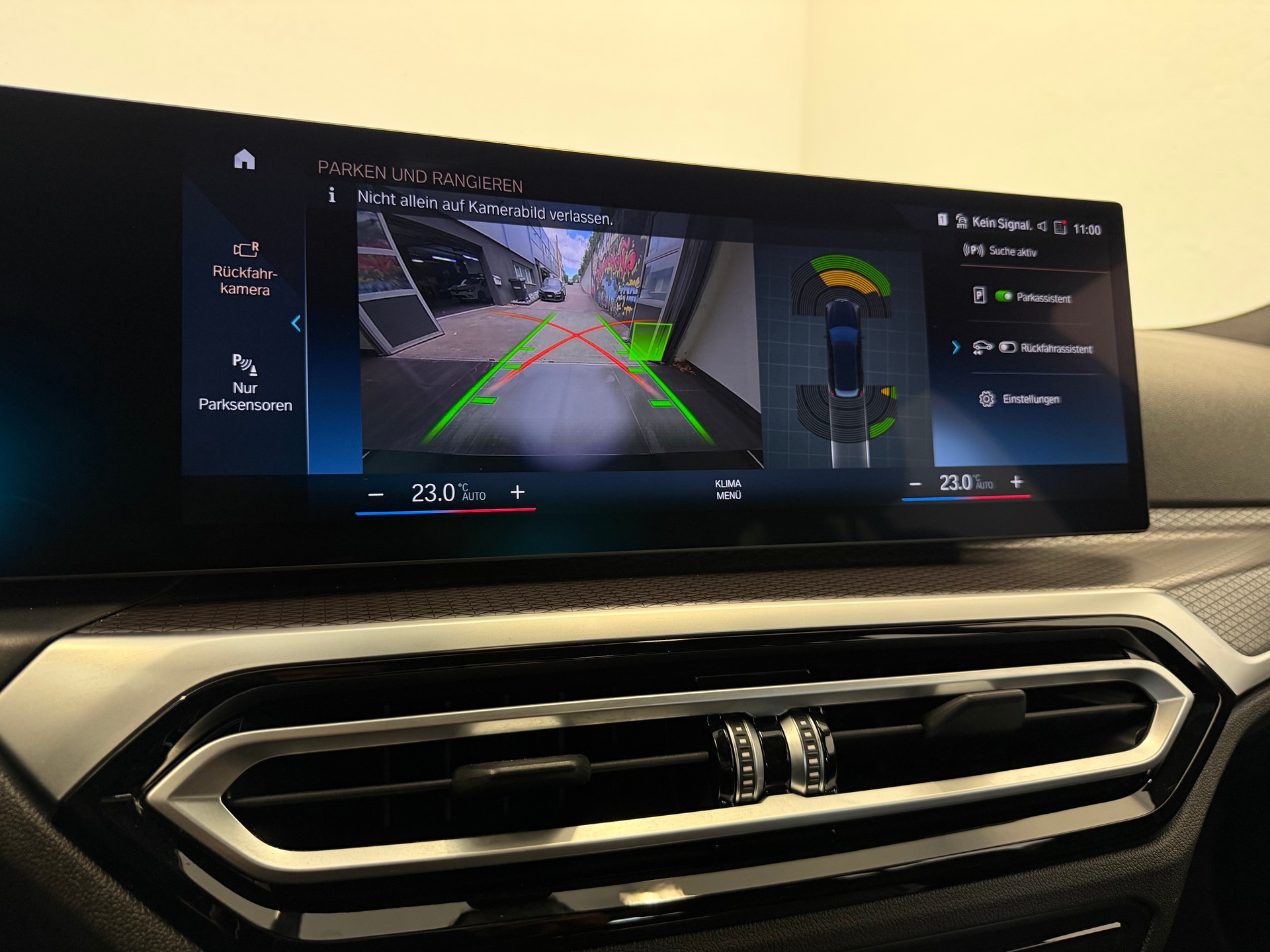 BMW 330d xDrive 48V Touring Steptronic M Sport-image-18