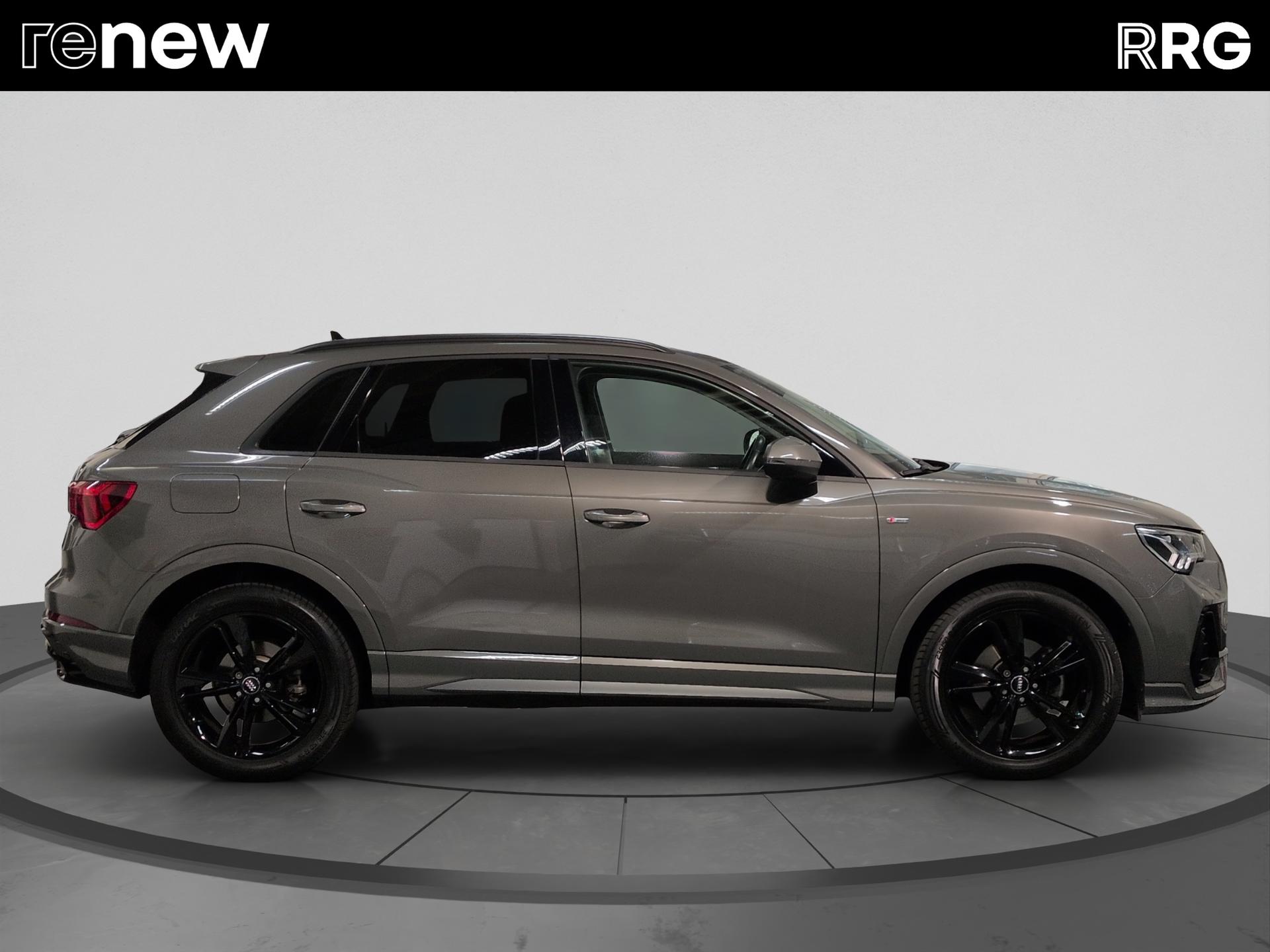 AUDI Q3 35 TFSI S line S-tronic-showroom-element-1