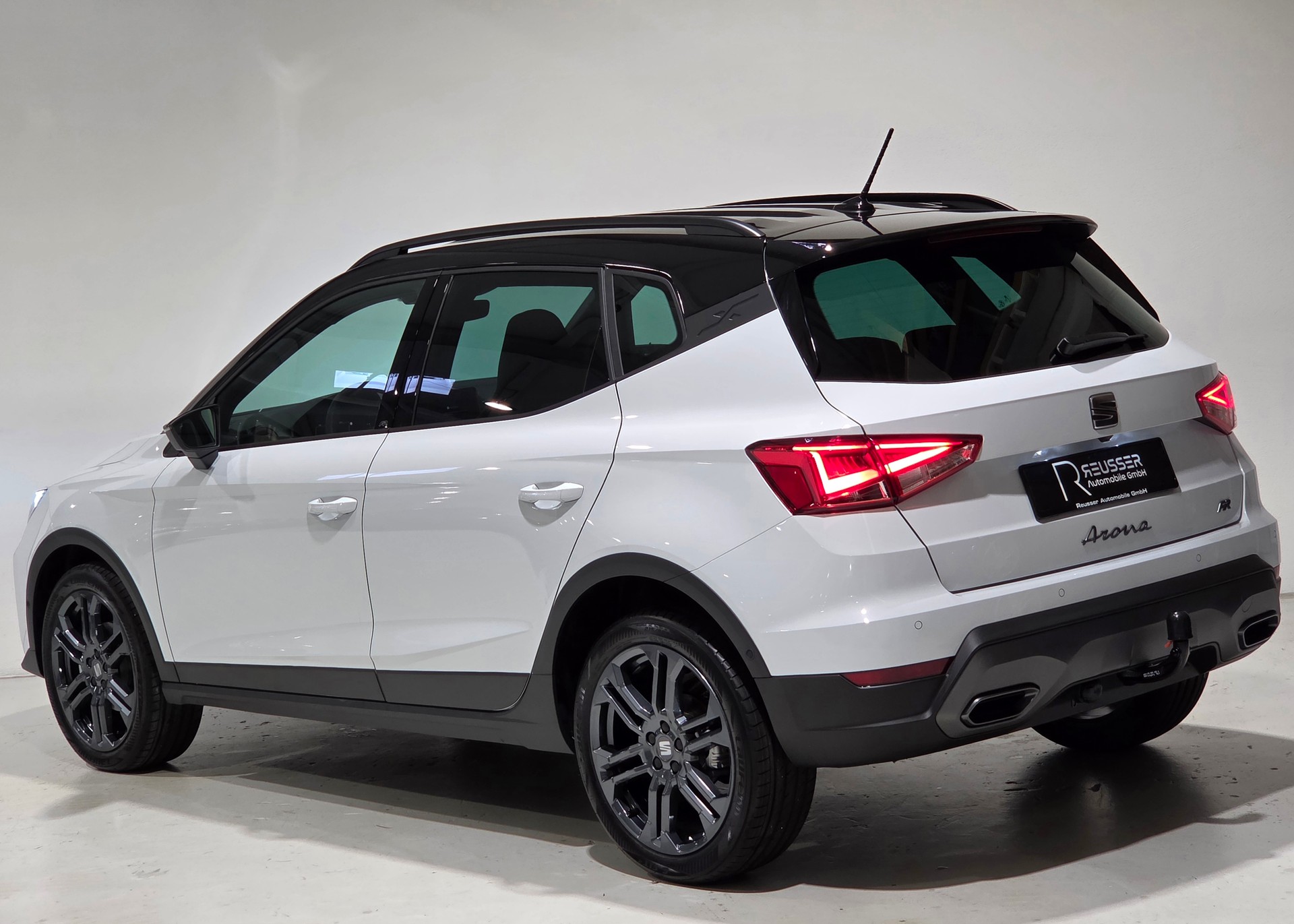 SEAT Arona 1.5 Eco TSI FR DSG-showroom-element-2