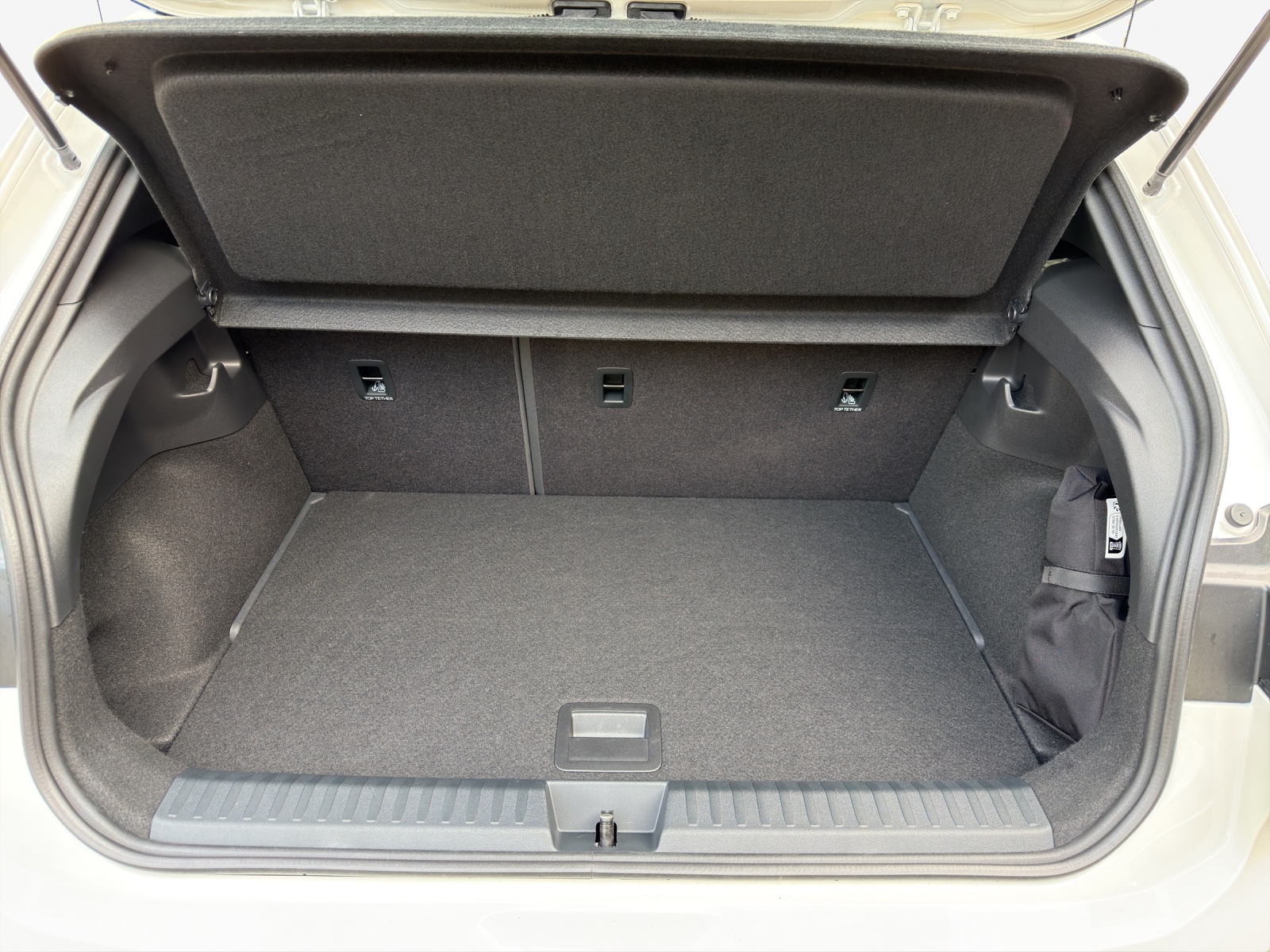 VW ID.Polo 52 kWh Style Edition One Plus-image-12