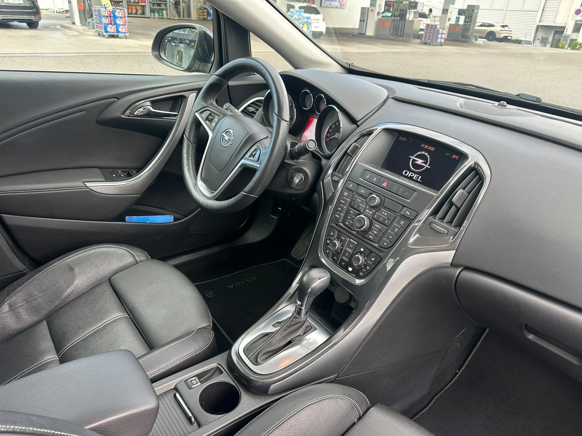 OPEL Astra 1.6i 16V Turbo Cosmo Automatic-image-9