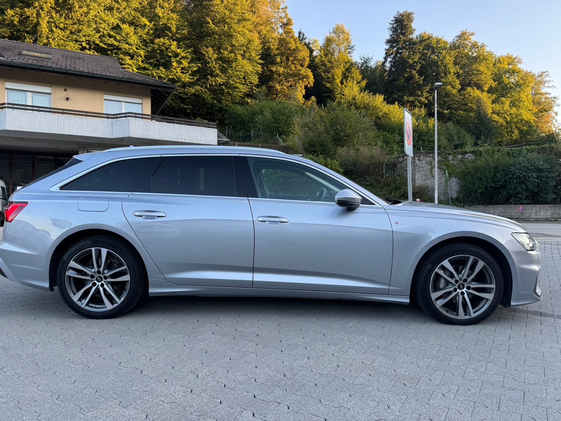 AUDI A6 Avant 40 TDI Sport Attraction quattro S-tronic-showroom-element-3
