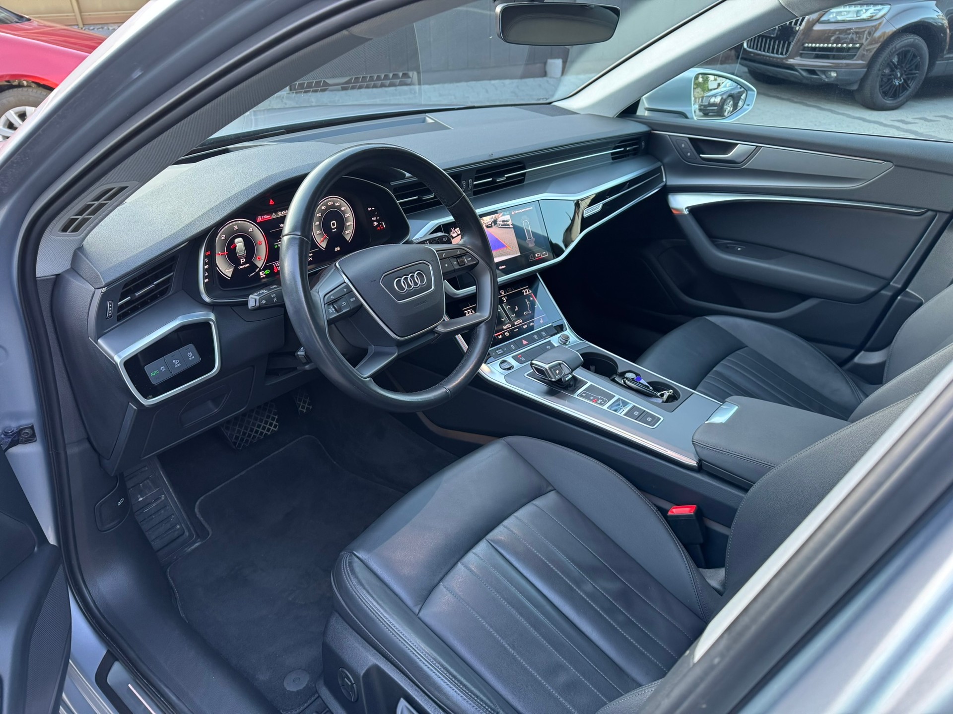 AUDI A6 Avant 40 TDI Sport Attraction quattro S-tronic-image-9