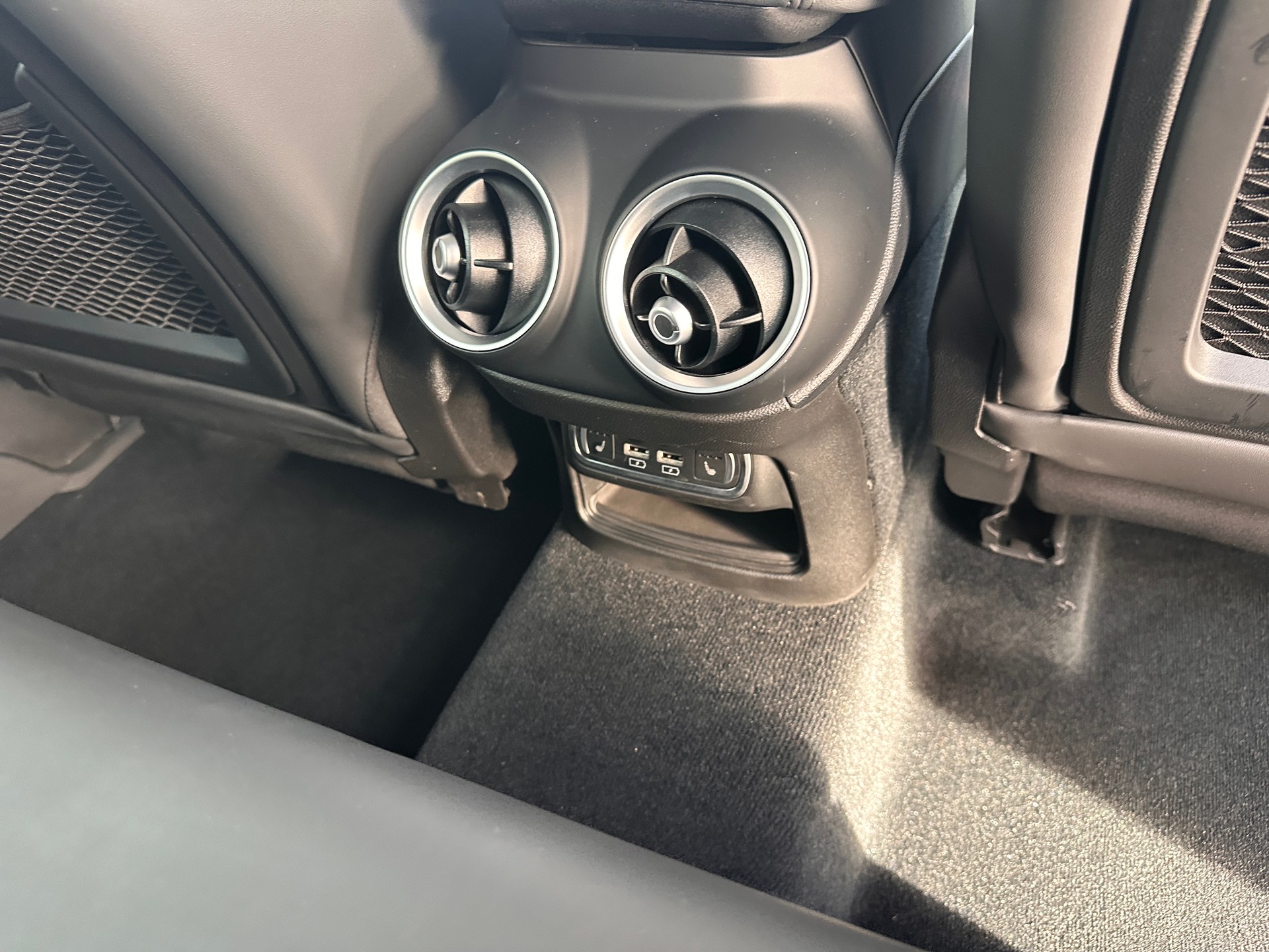ALFA ROMEO Stelvio 2.2 JTDM TI 20 Zoll Q4-image-17