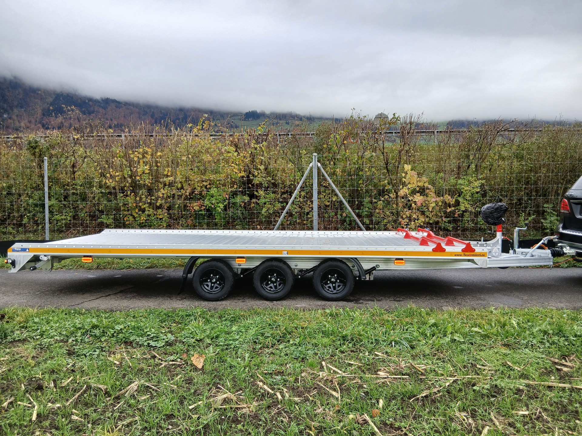 BESTTRAILERS SILVERSTONE 3'500kg Vollalu 5.2 Meter und 10 Zoll Räder-image-8