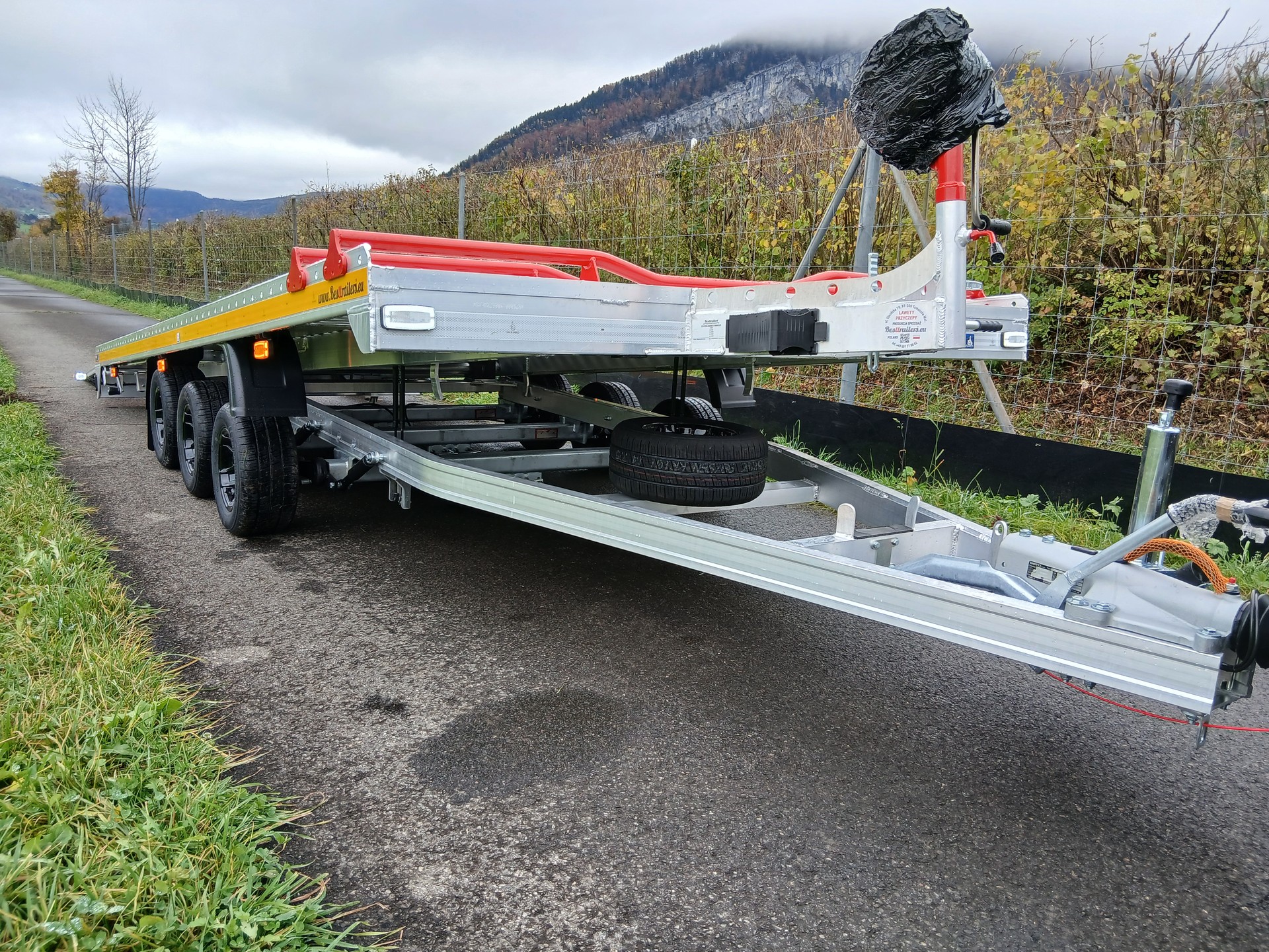 BESTTRAILERS SILVERSTONE 3'500kg Vollalu 5.2 Meter und 10 Zoll Räder-image-5
