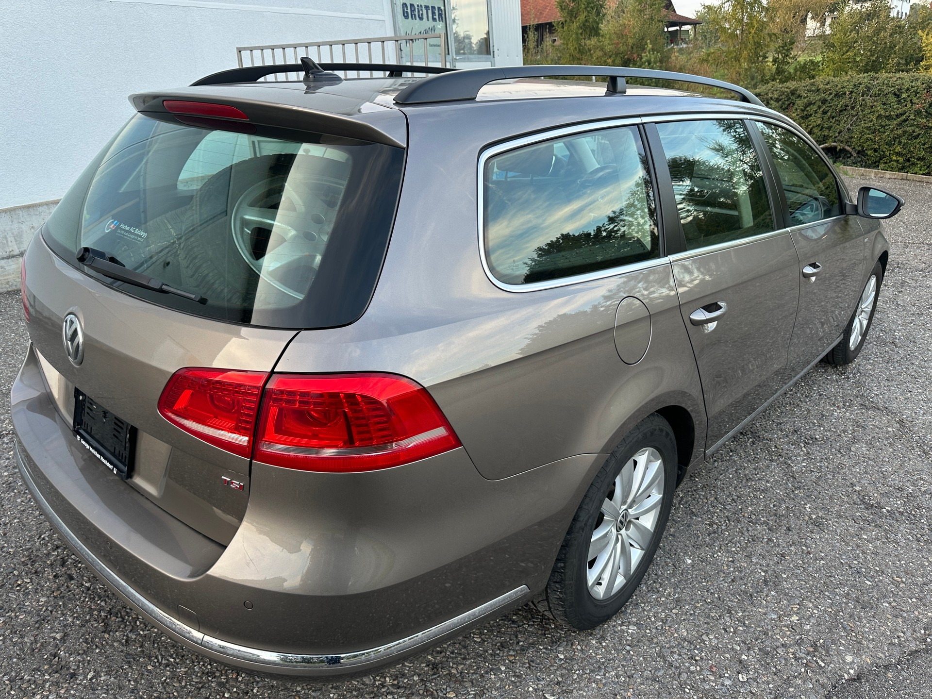 VW Passat Variant 1.8 TSI Highline-image-3