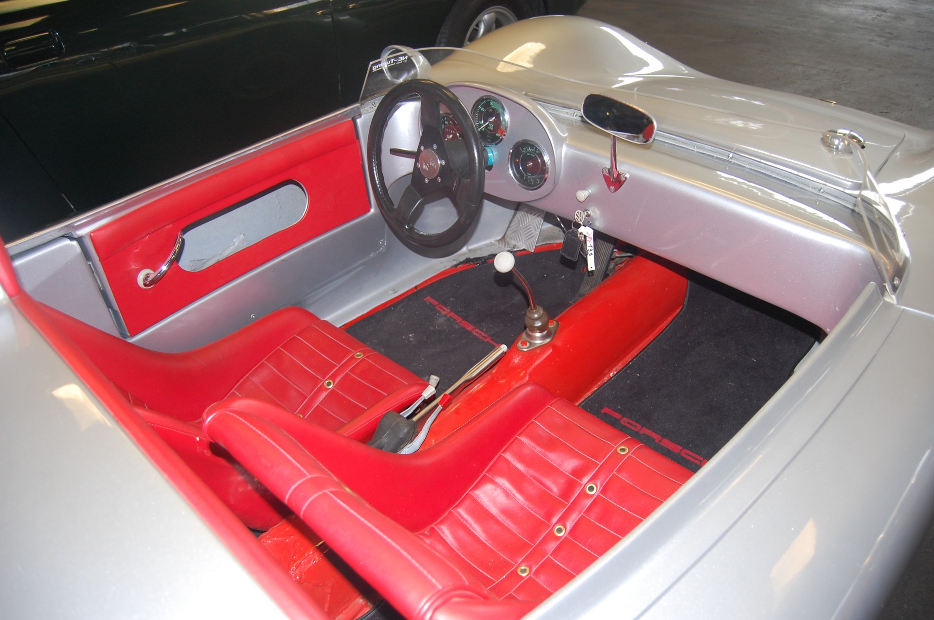 PORSCHE 718 RSK Spyder Replica-image-5
