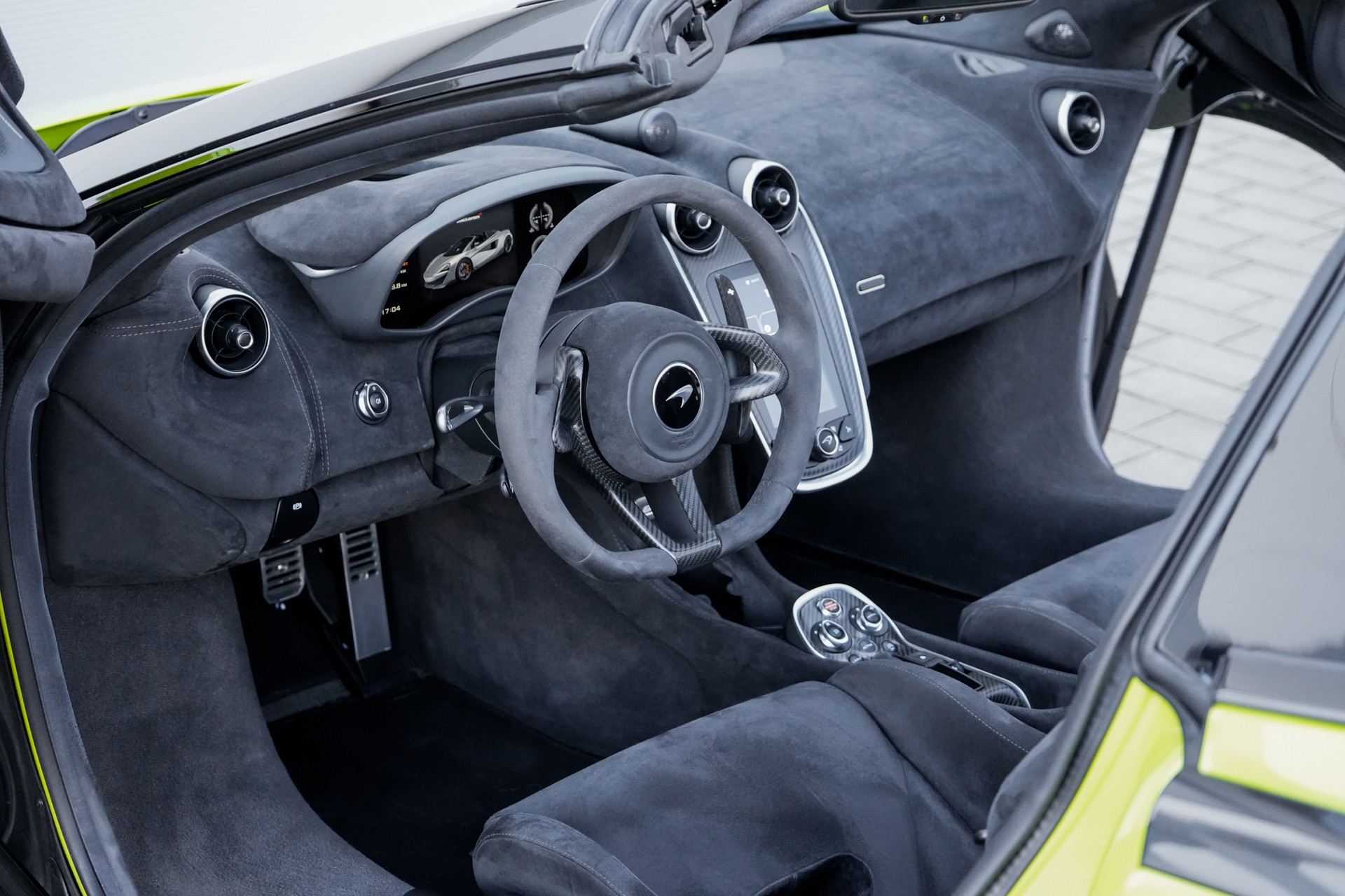 McLAREN 600LT Spider 3.8 V8 SSG-image-16