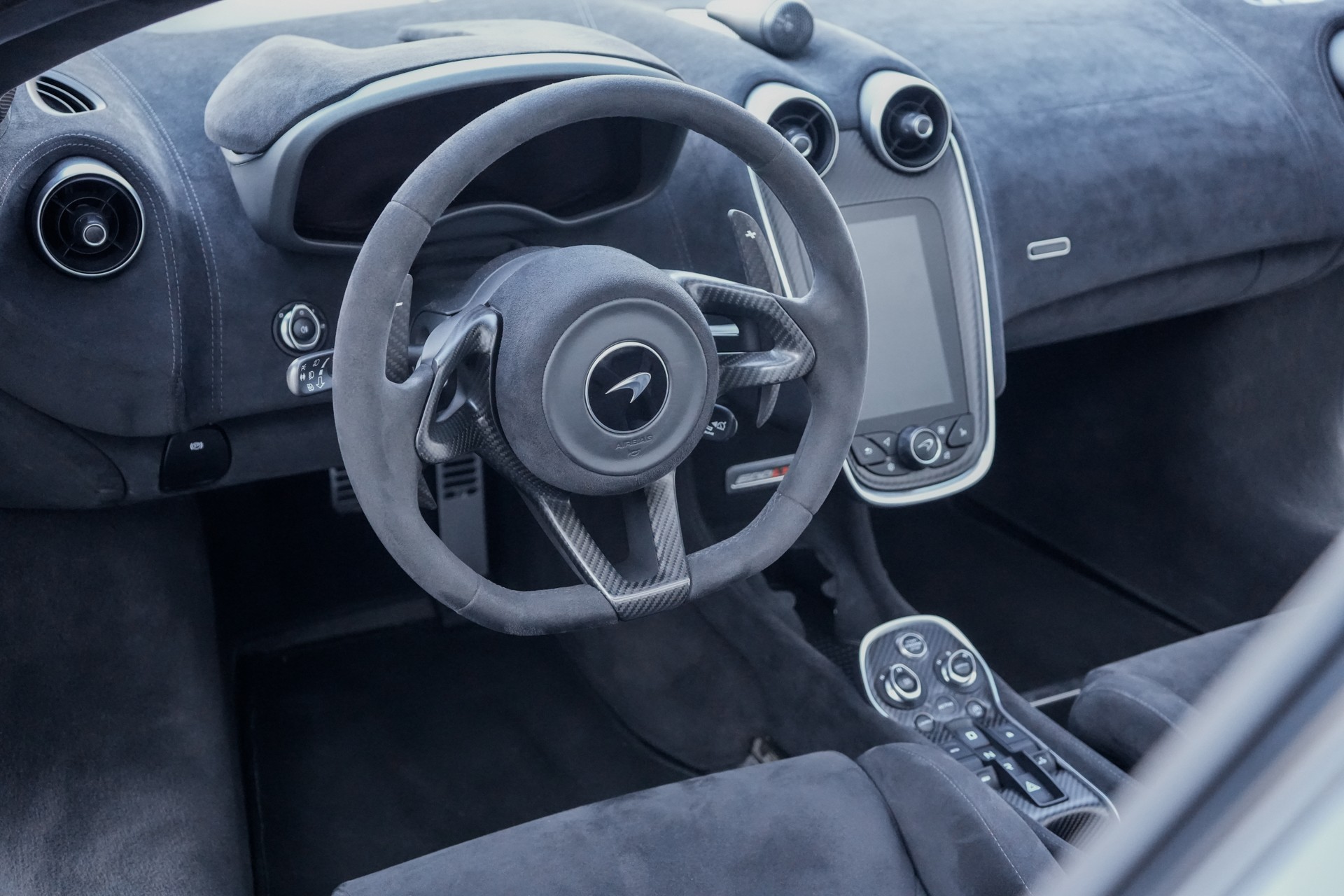 McLAREN 600LT Spider 3.8 V8 SSG-image-19