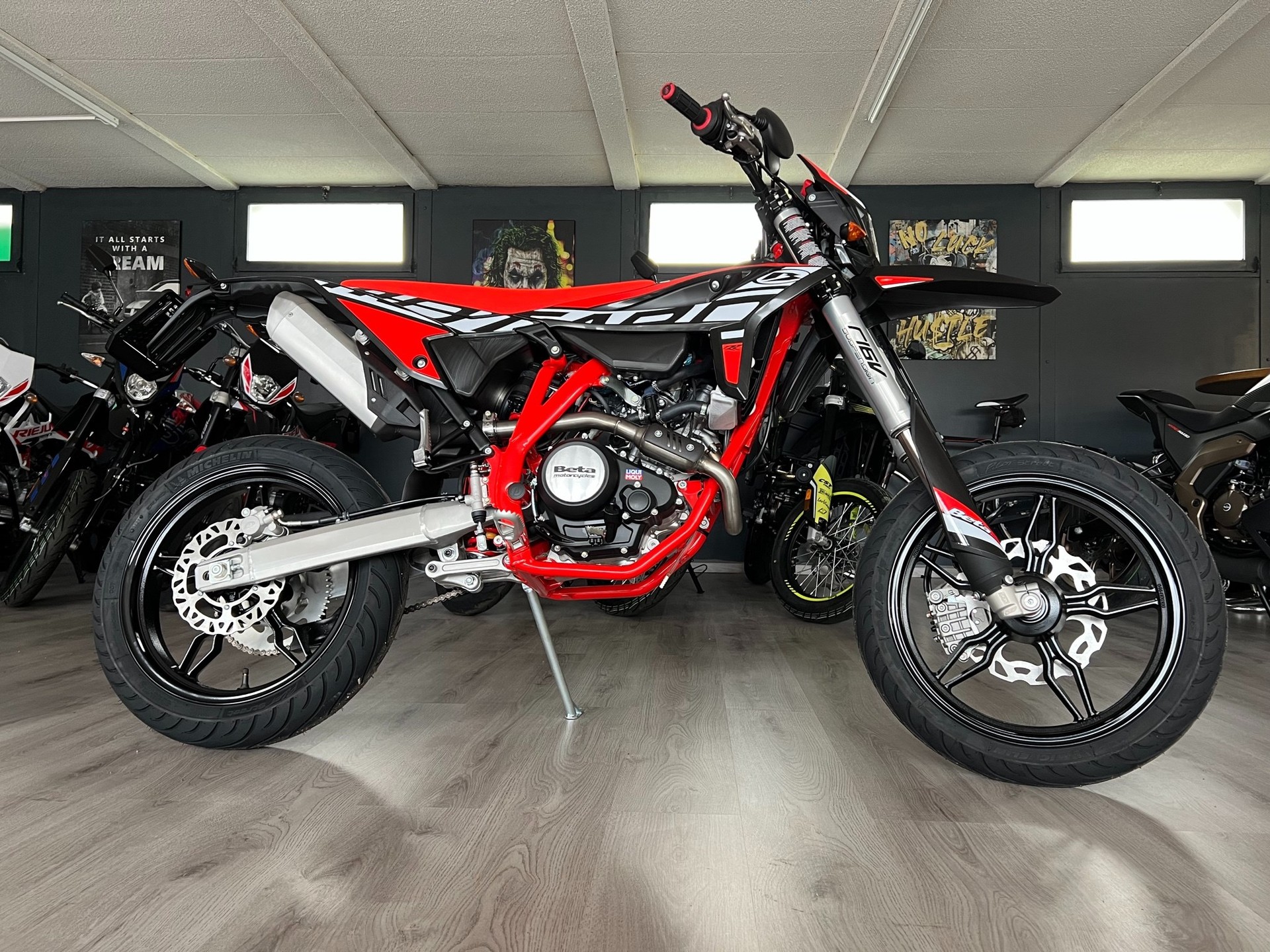 BETA RR 125-4T LC Motard-image-1