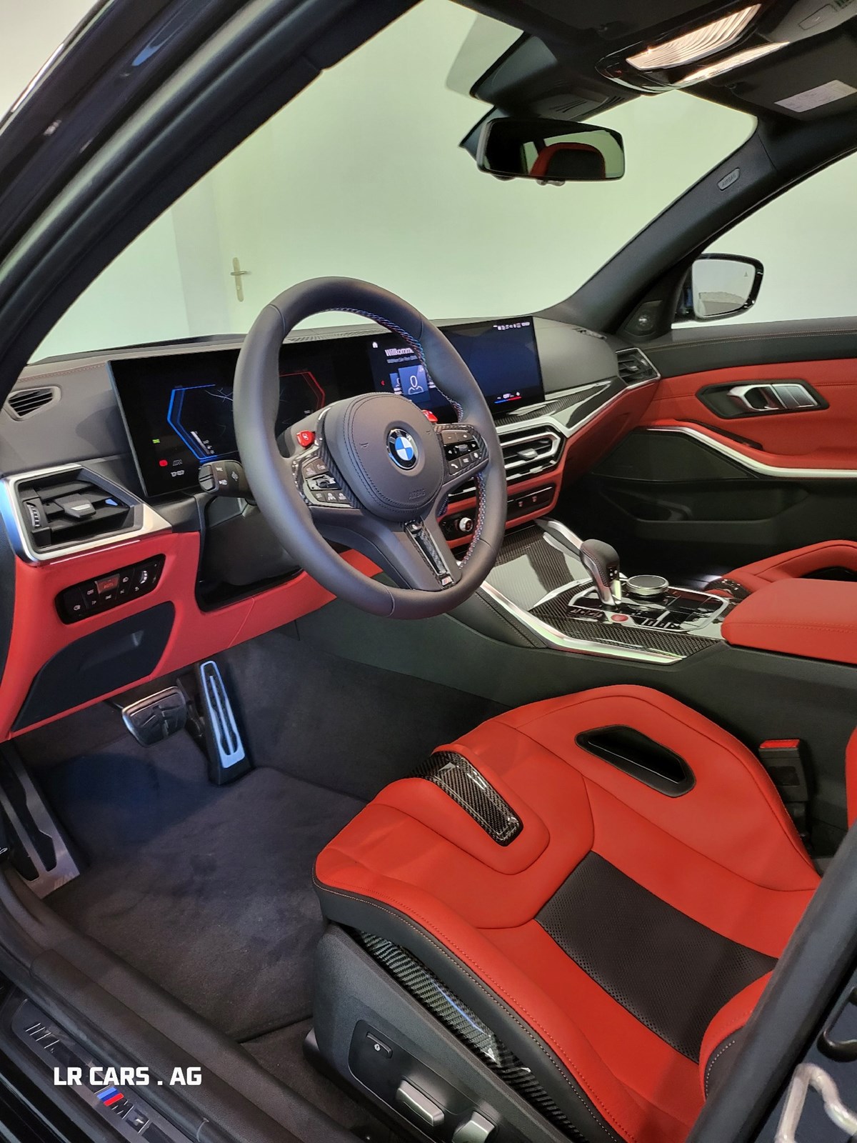 BMW M3 Touring xDrive Competition M-image-10
