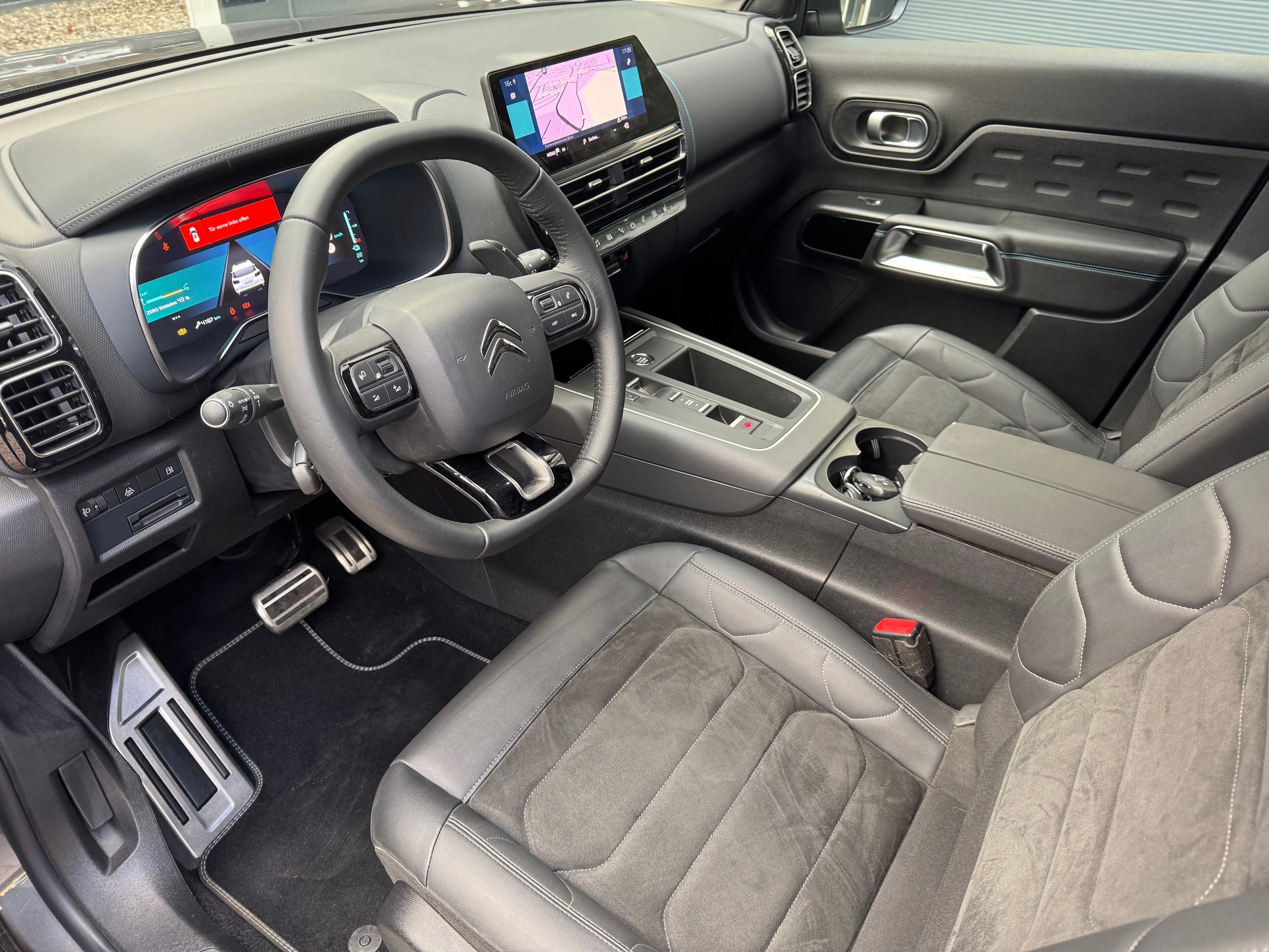CITROEN C5 Aircross 1.6 PHEV Shine-image-11