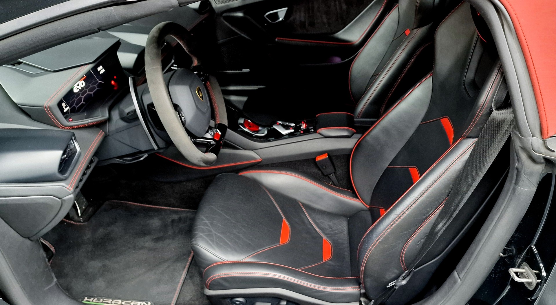 LAMBORGHINI Huracan Spyder 5.2 EVO-image-12