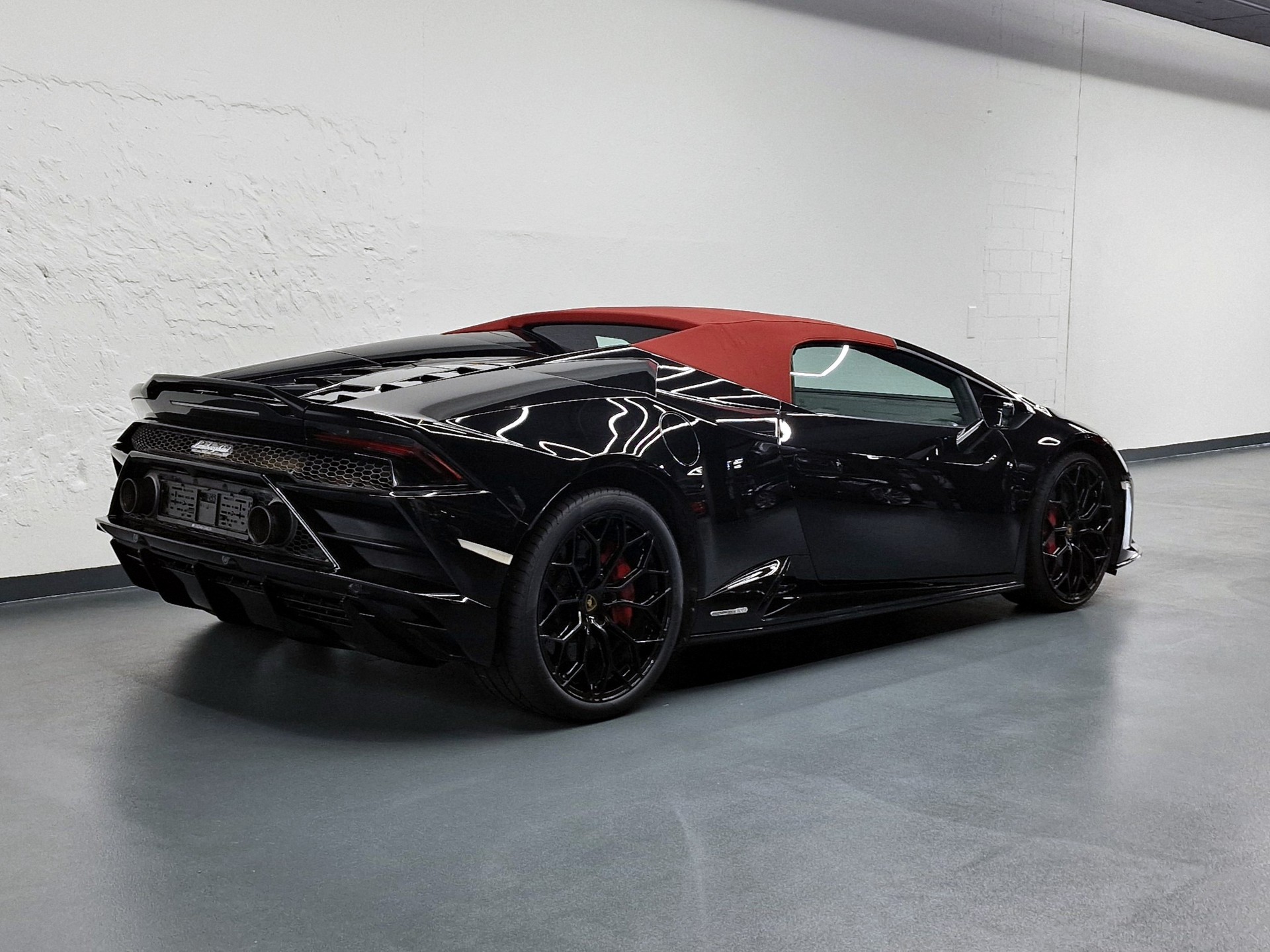 LAMBORGHINI Huracan Spyder 5.2 EVO-image-5