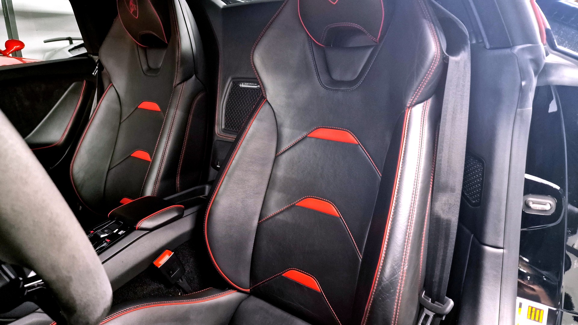 LAMBORGHINI Huracan Spyder 5.2 EVO-image-15