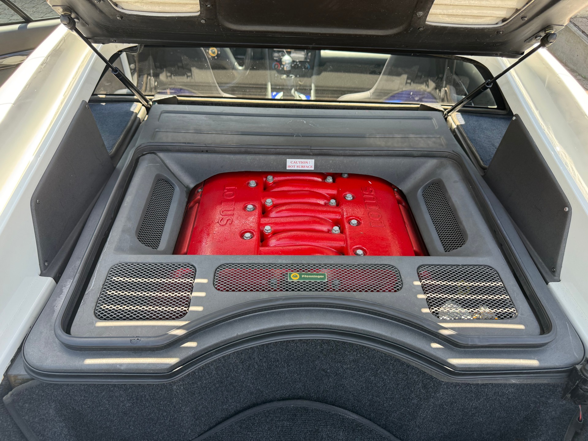 LOTUS Esprit 3.5 V8-image-6