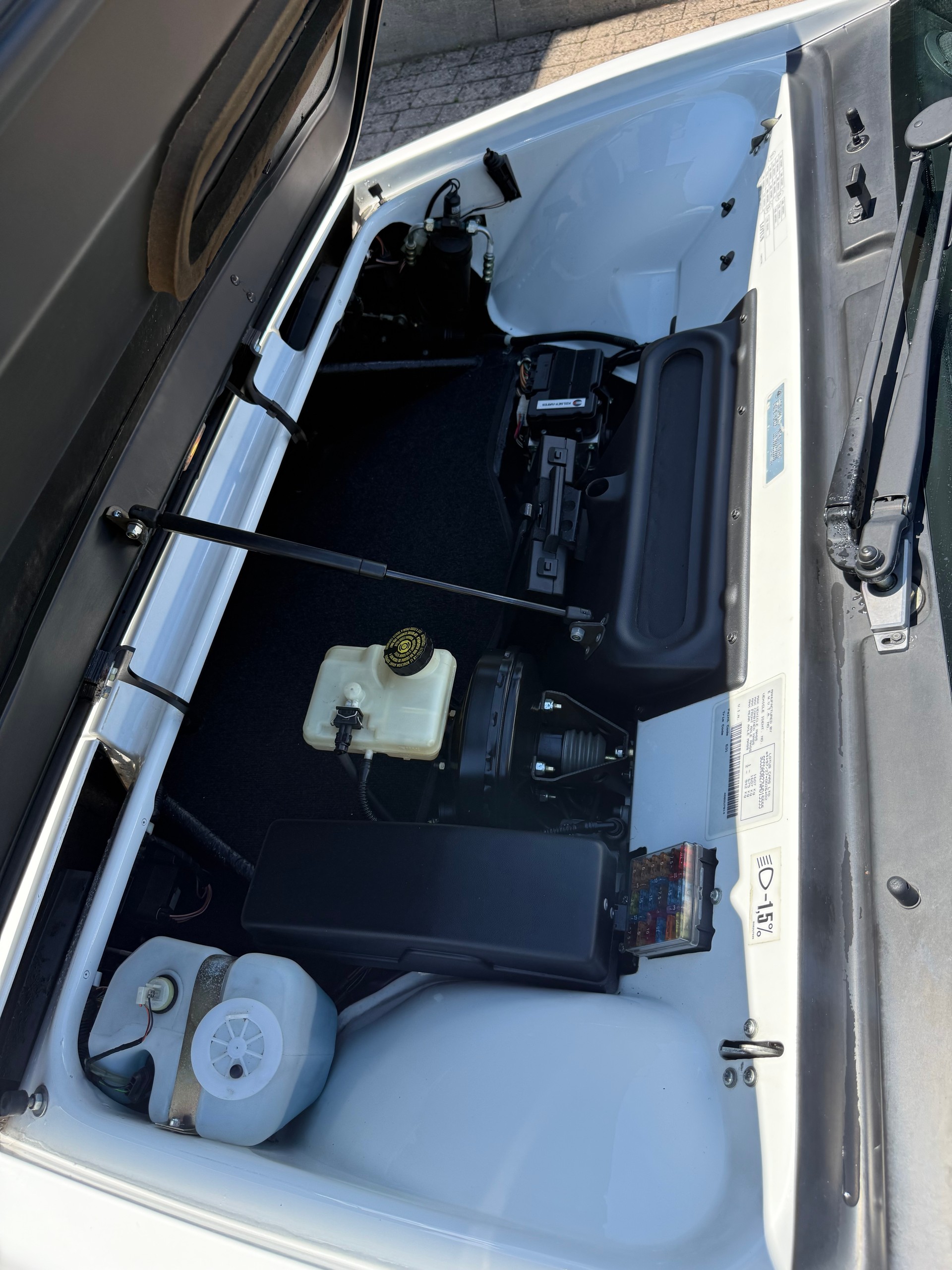LOTUS Esprit 3.5 V8-image-4