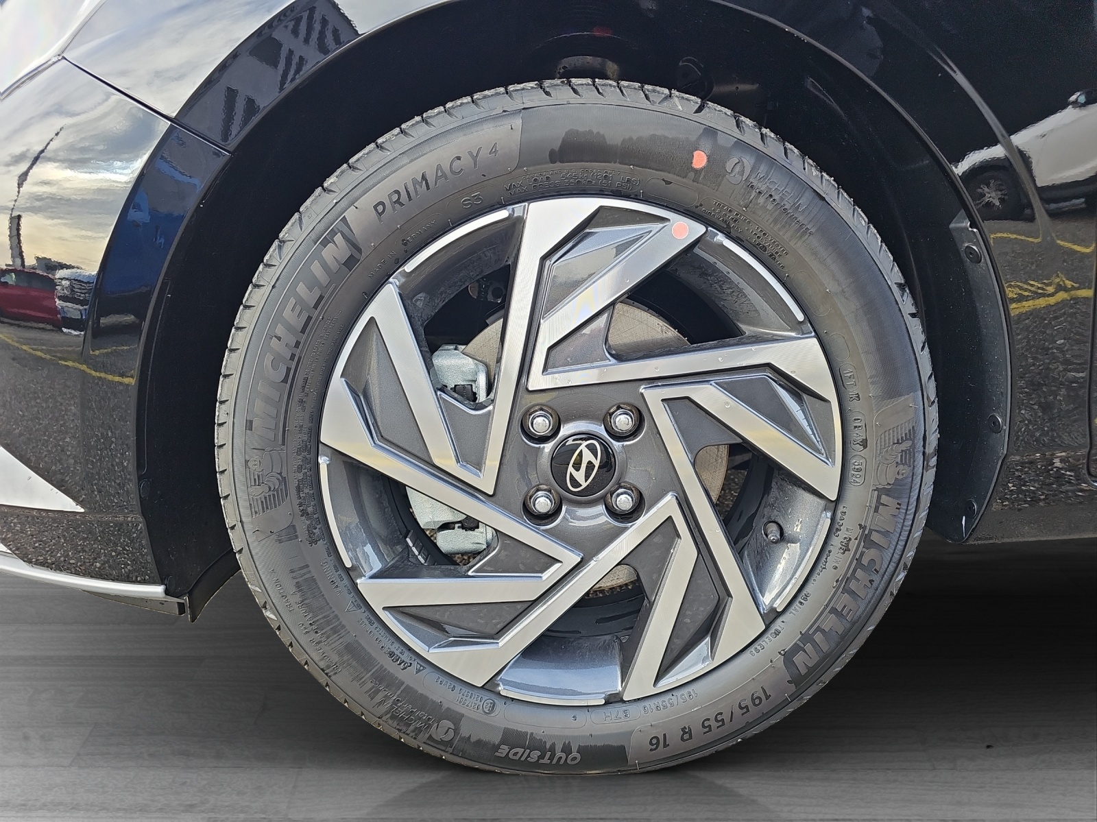 HYUNDAI i20 1.0 T-GDi Amplia-image-8
