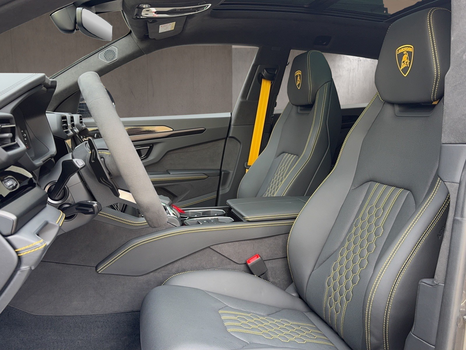 LAMBORGHINI Urus SE MY25-image-6