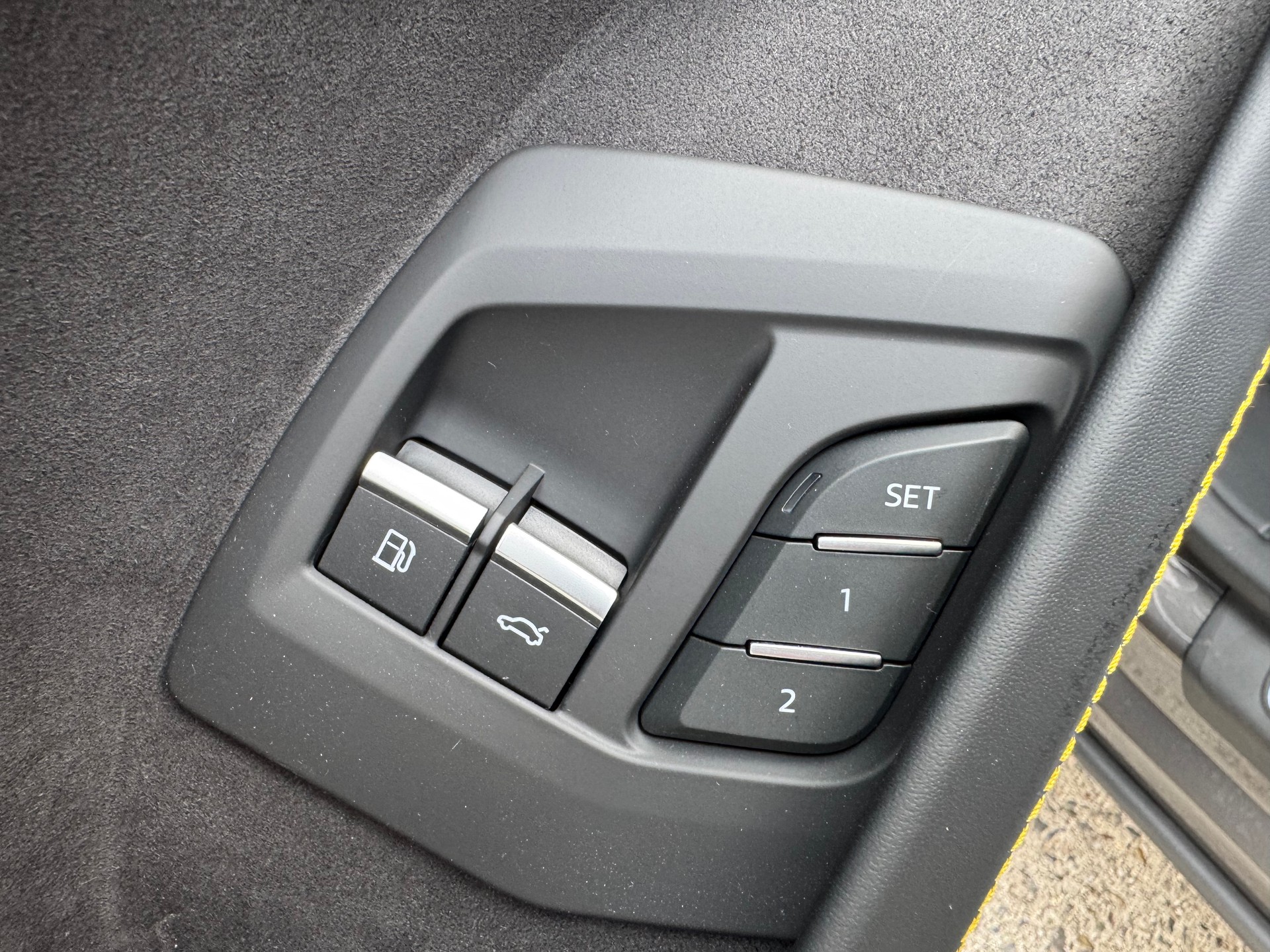 LAMBORGHINI Urus SE MY25-image-22