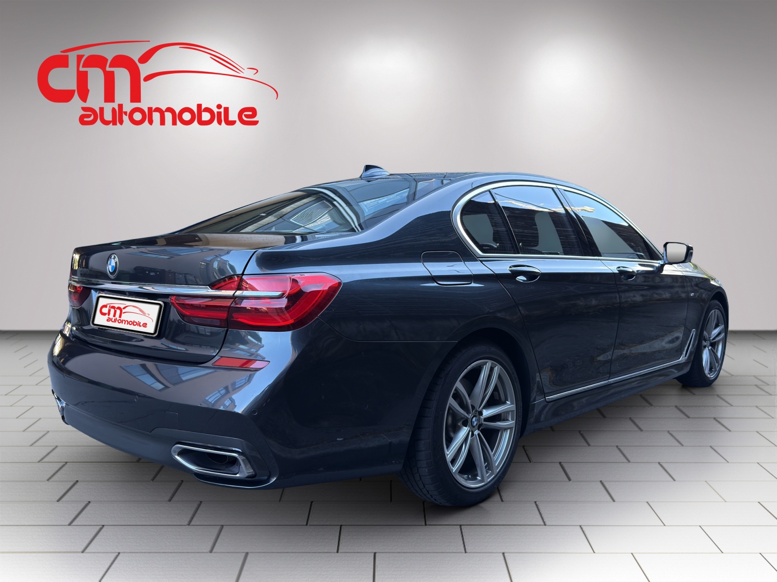 BMW 750d xDrive Steptronic//M-Sport-showroom-element-2