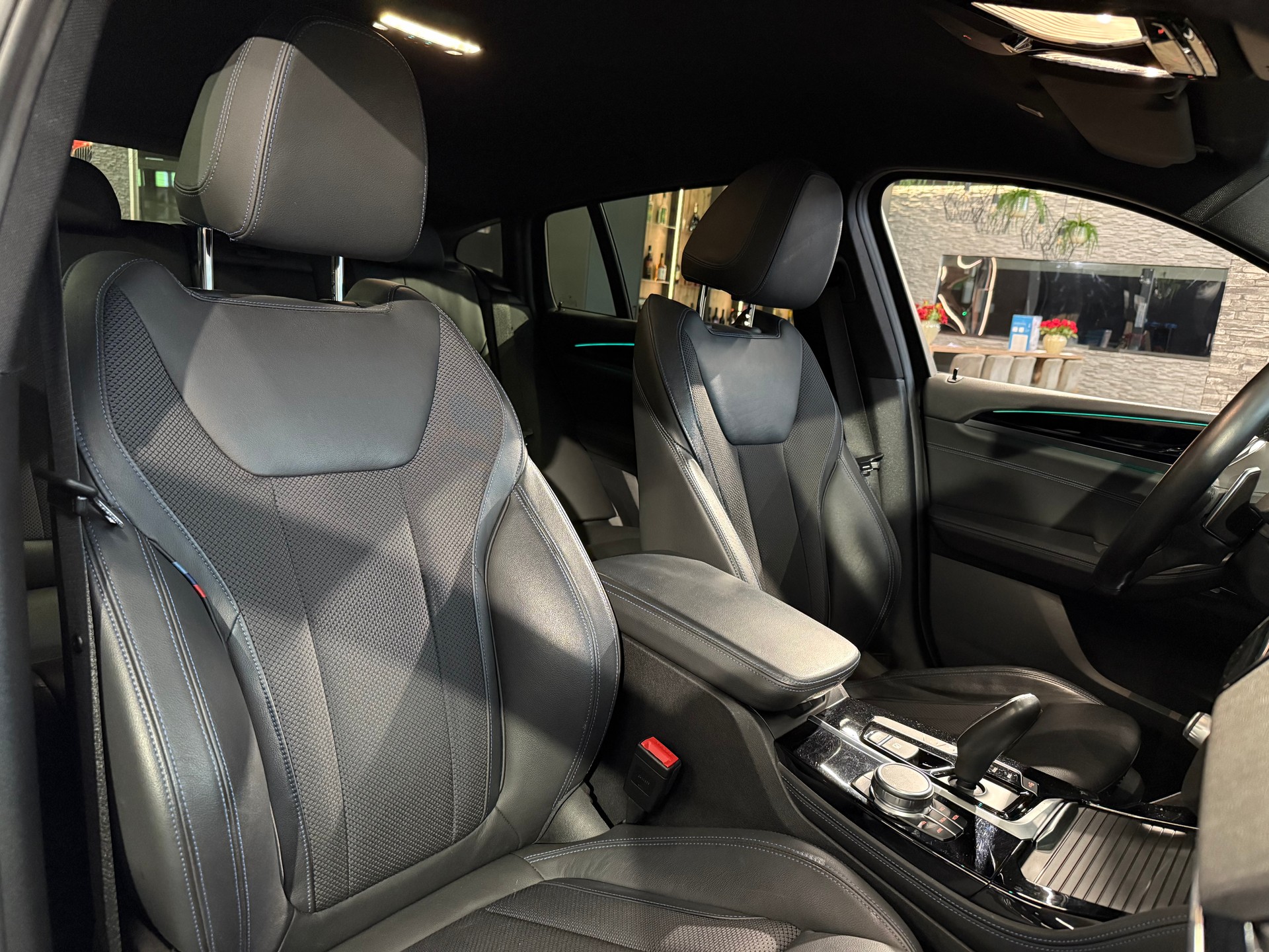 BMW X4 xDrive 20d M Sport Steptronic-image-19