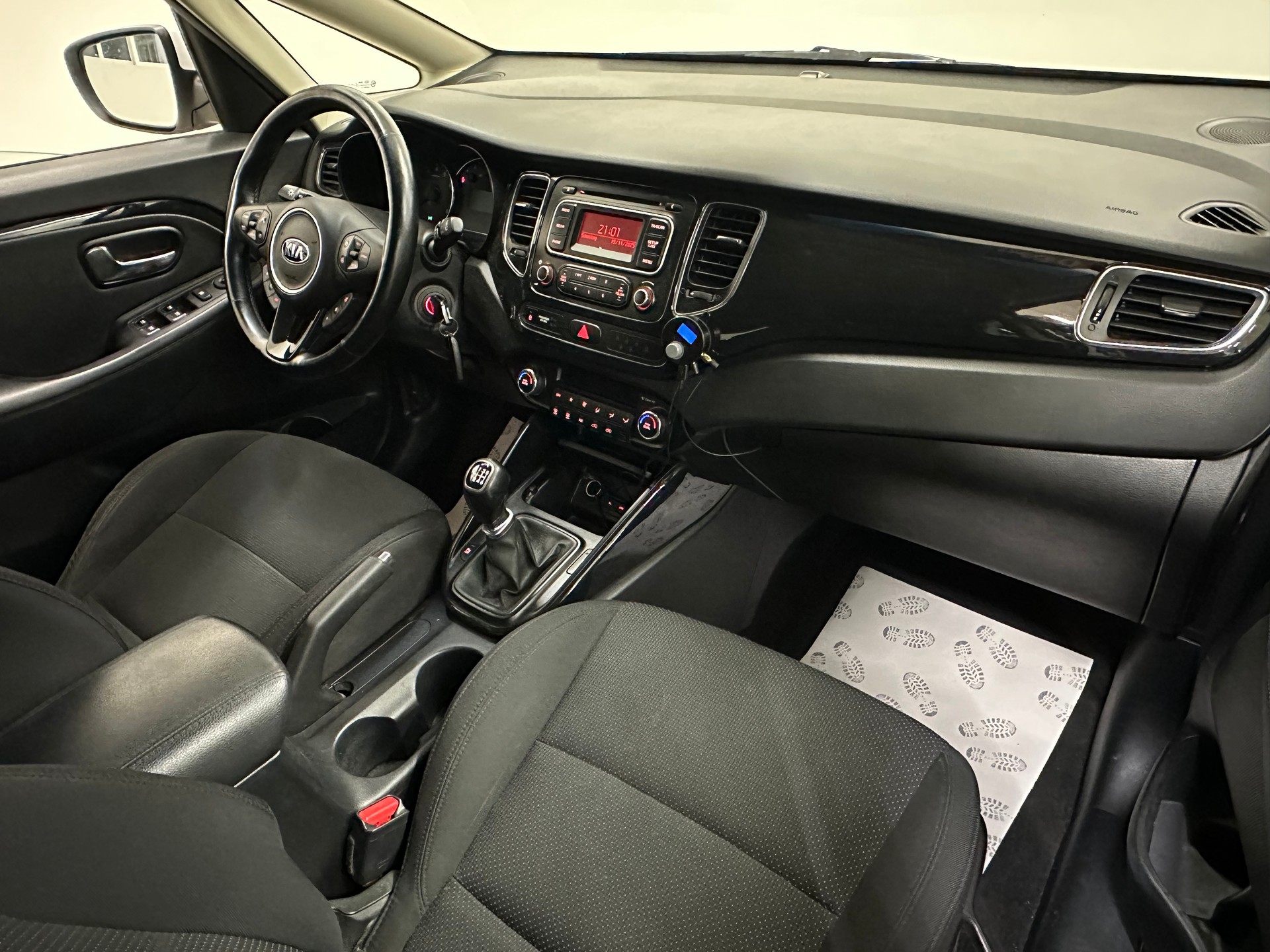 KIA Carens 1.6 GDI Trend-image-11