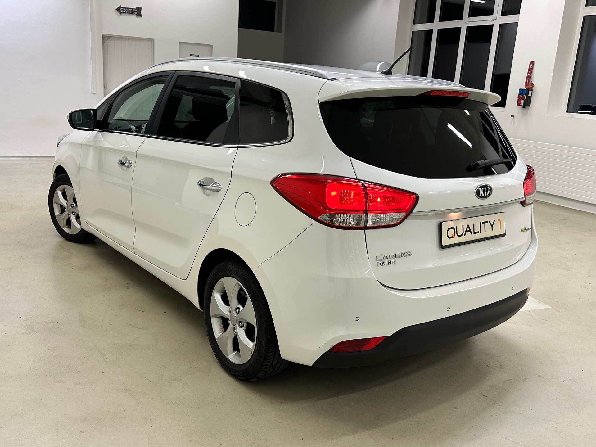 KIA Carens 1.6 GDI Trend-image-5
