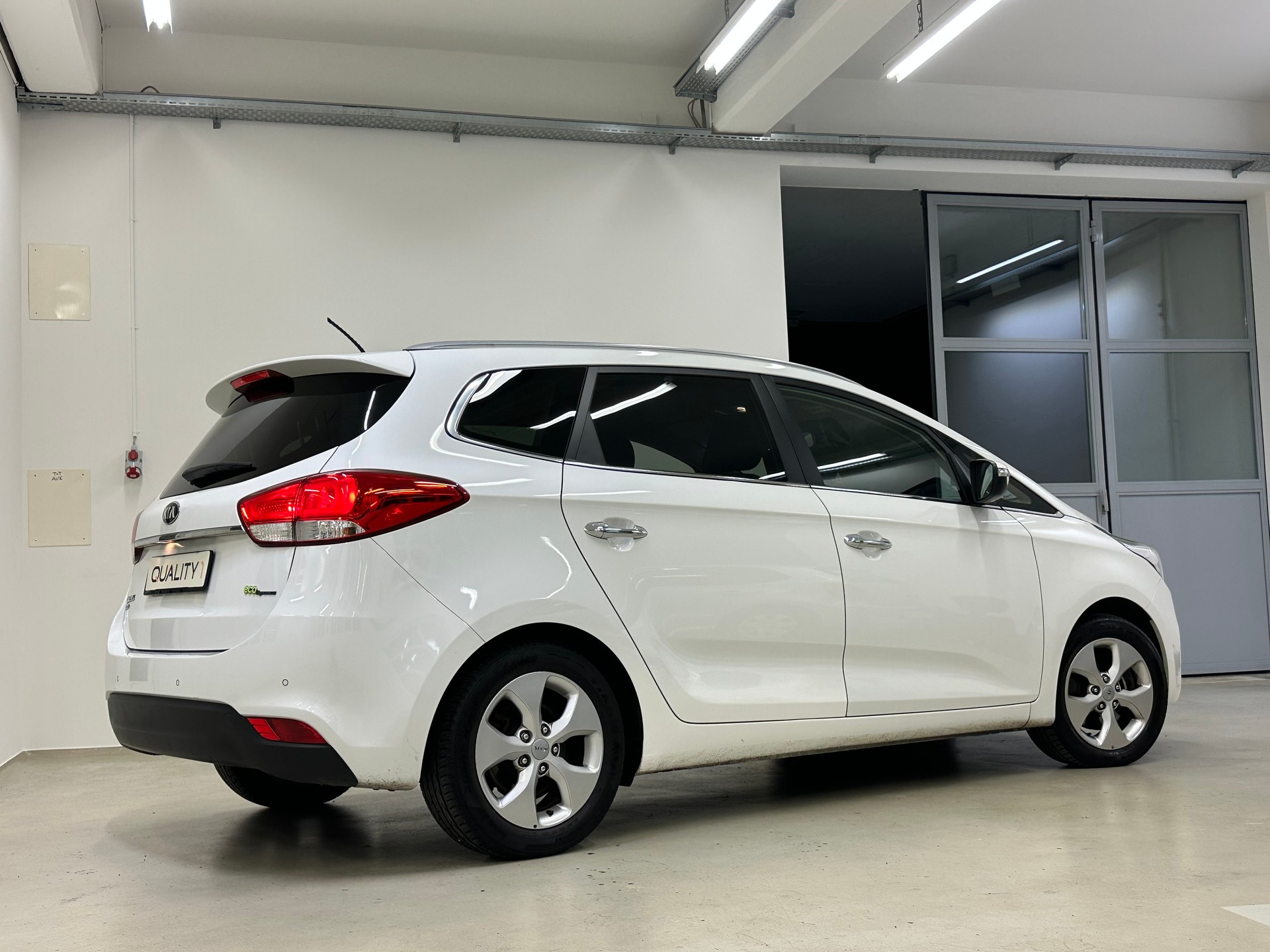 KIA Carens 1.6 GDI Trend-image-8